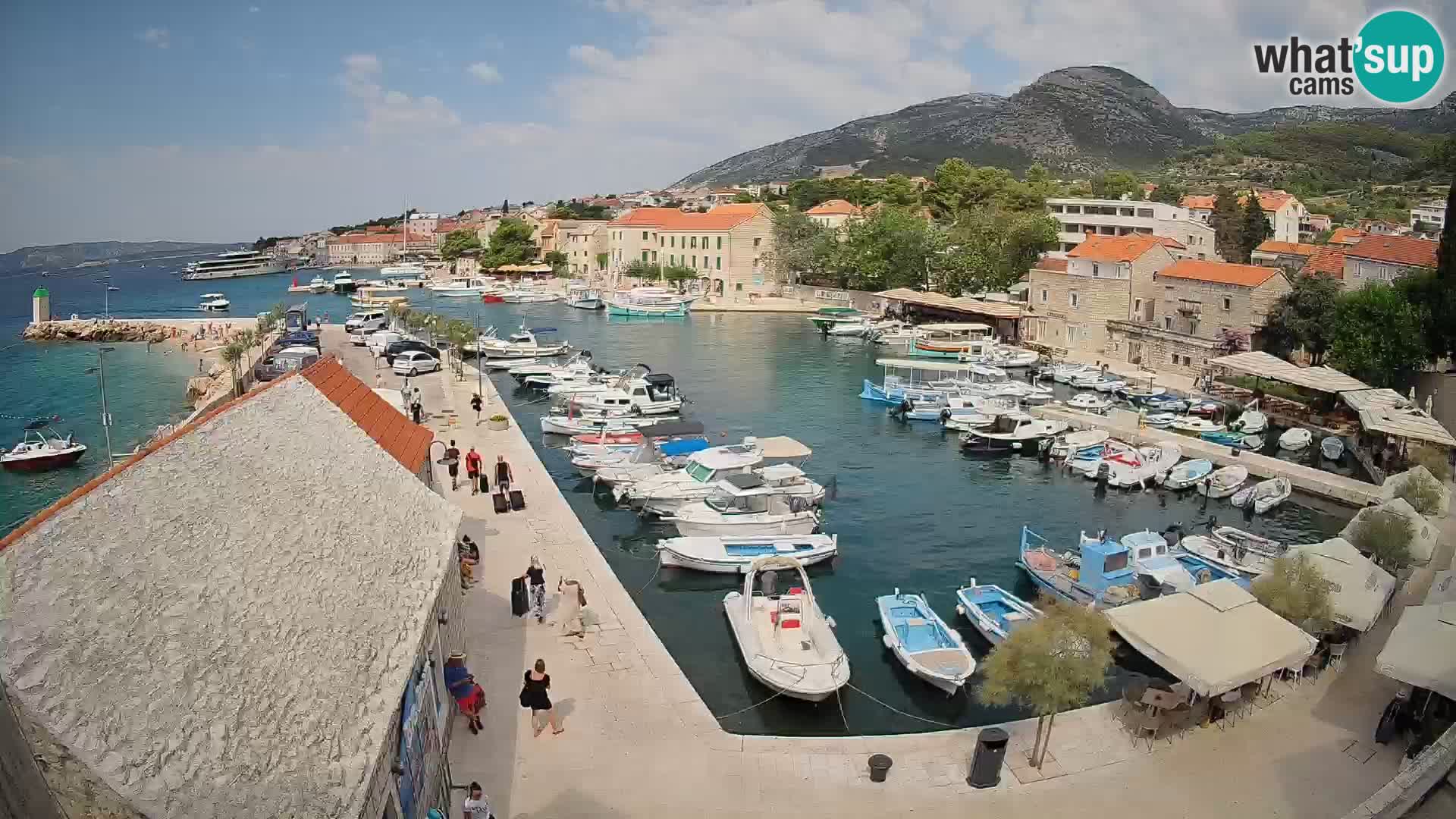 Webcam porto di Bol – Vista live sulla Riva e Marina