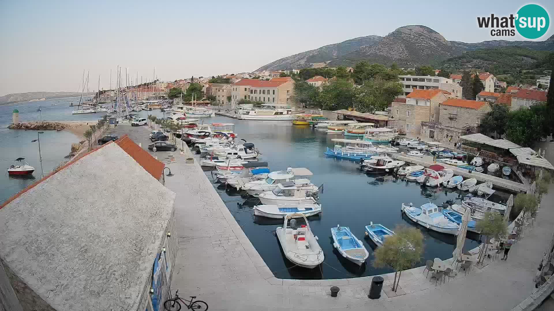 Webcam Bol Hafen – Liveblick auf Bol Riva & Marina