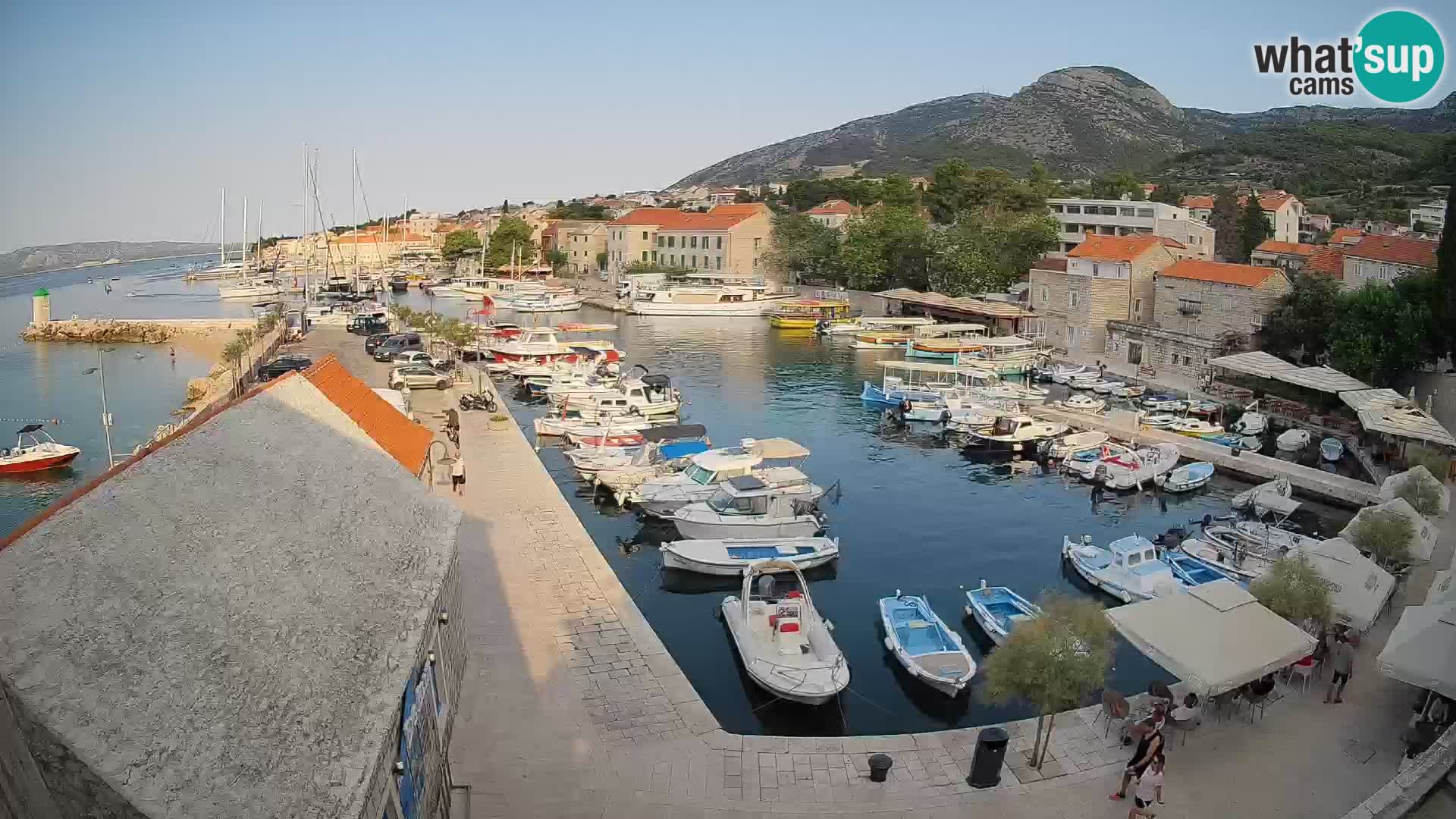Webcam Bol Hafen – Liveblick auf Bol Riva & Marina