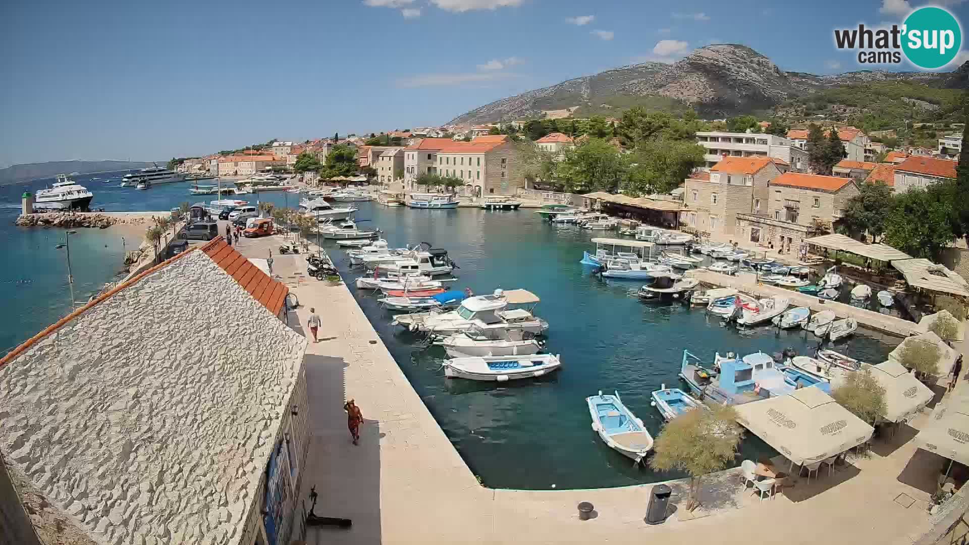 Webcam porto di Bol – Vista live sulla Riva e Marina