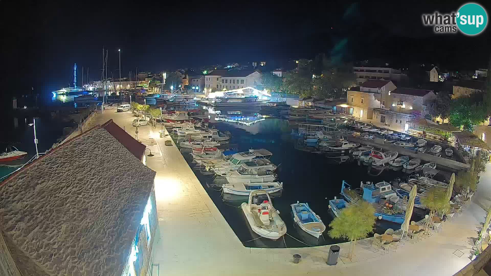 Webcam Bol Harbour – Live View of Bol Riva & Marina