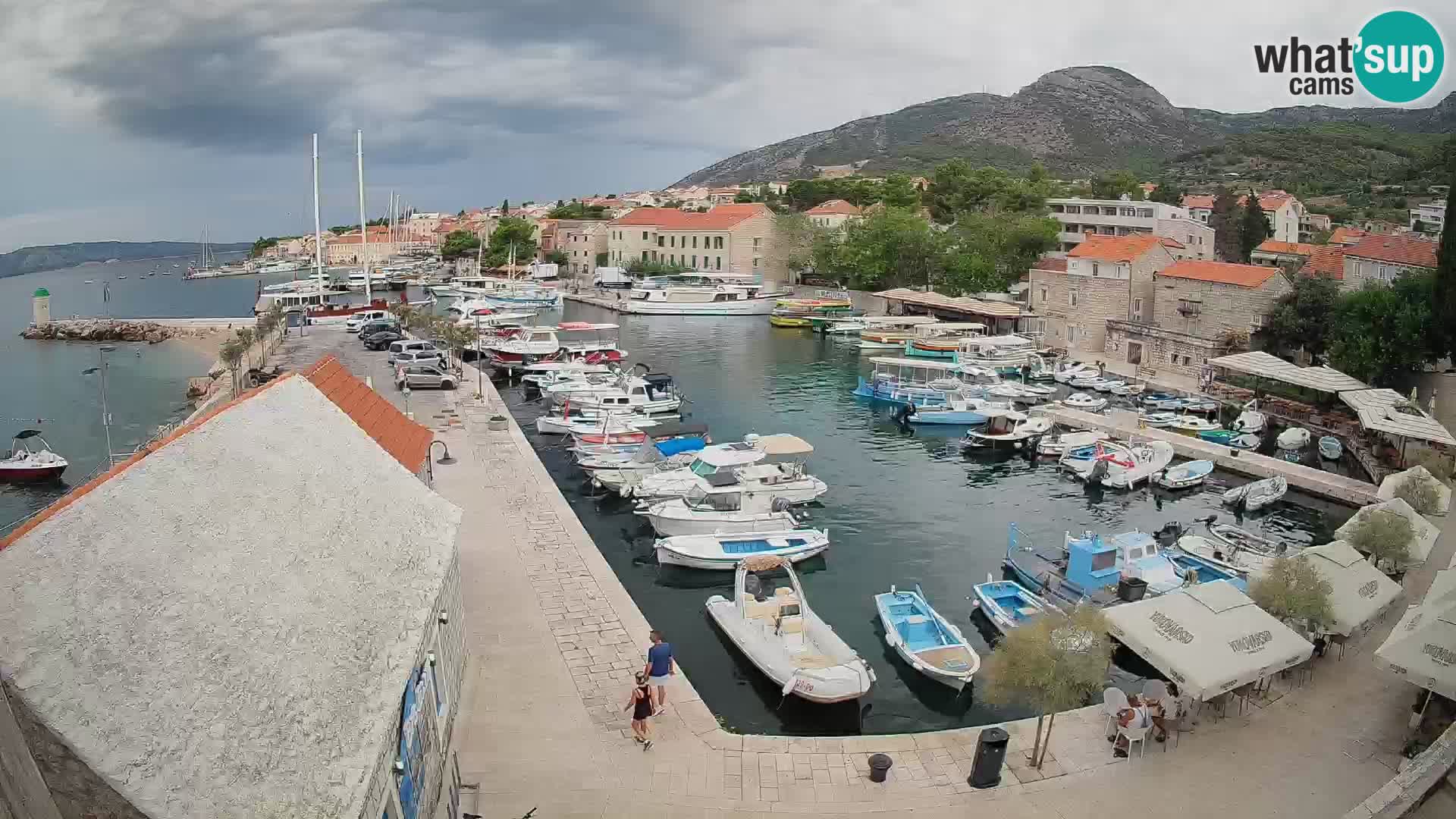 Webcam Bol Hafen – Liveblick auf Bol Riva & Marina