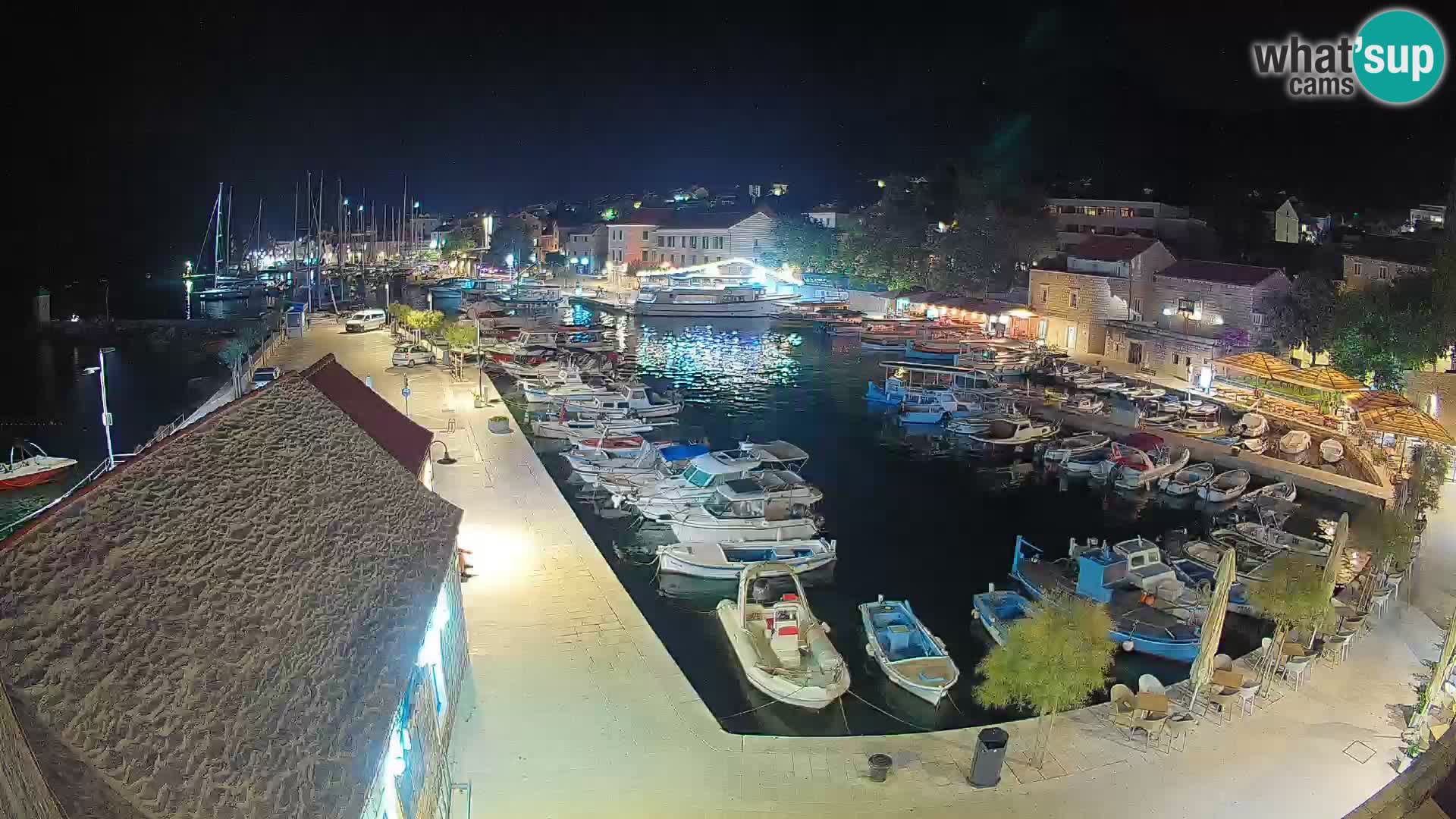 Webcam Bol Harbour – Live View of Bol Riva & Marina