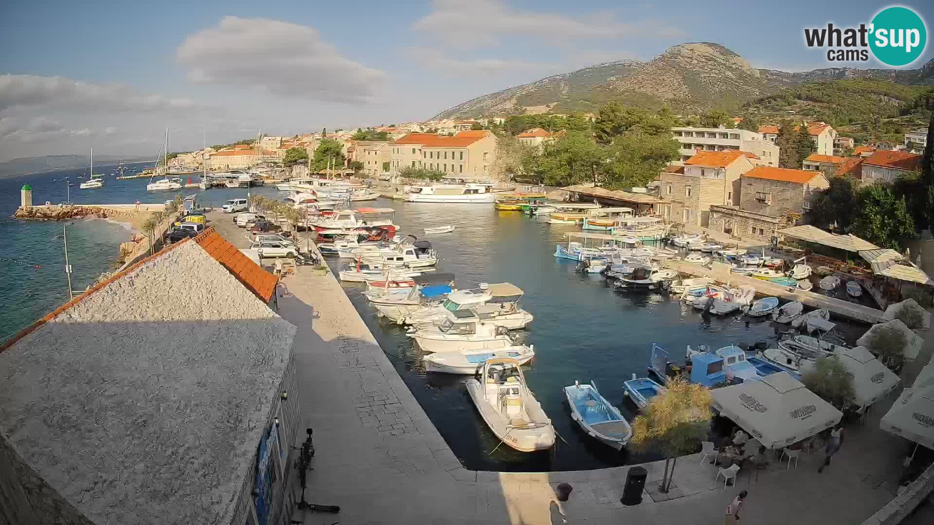 Webcam Bol Harbour – Live View of Bol Riva & Marina