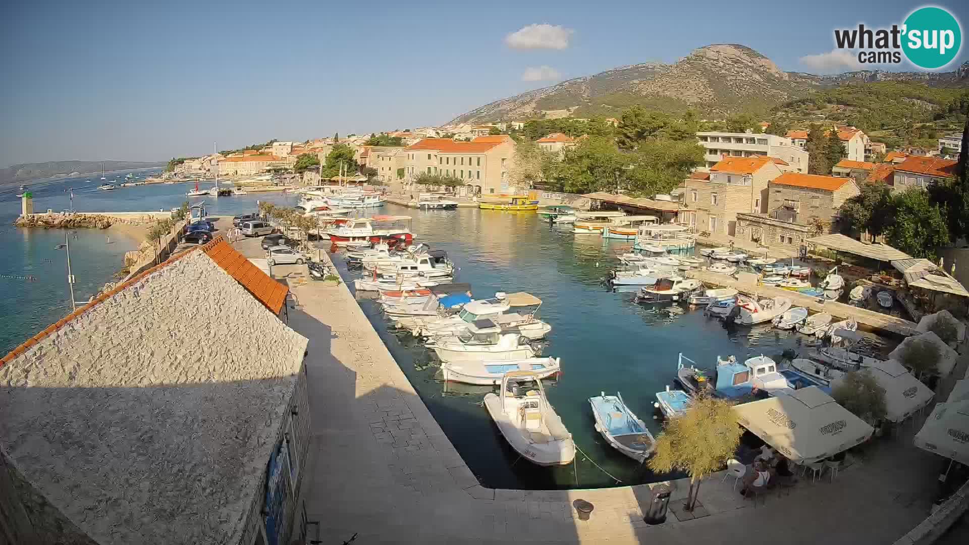 Webcam Bol Hafen – Liveblick auf Bol Riva & Marina
