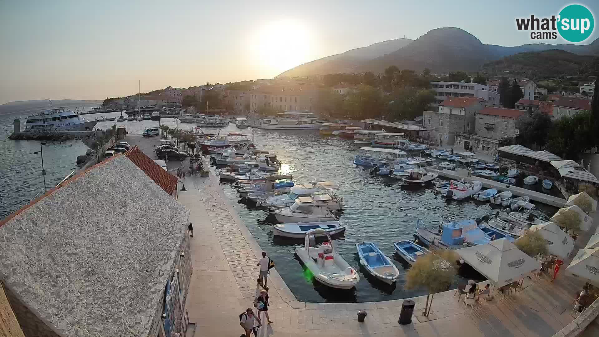 Webcam Bol Hafen – Liveblick auf Bol Riva & Marina