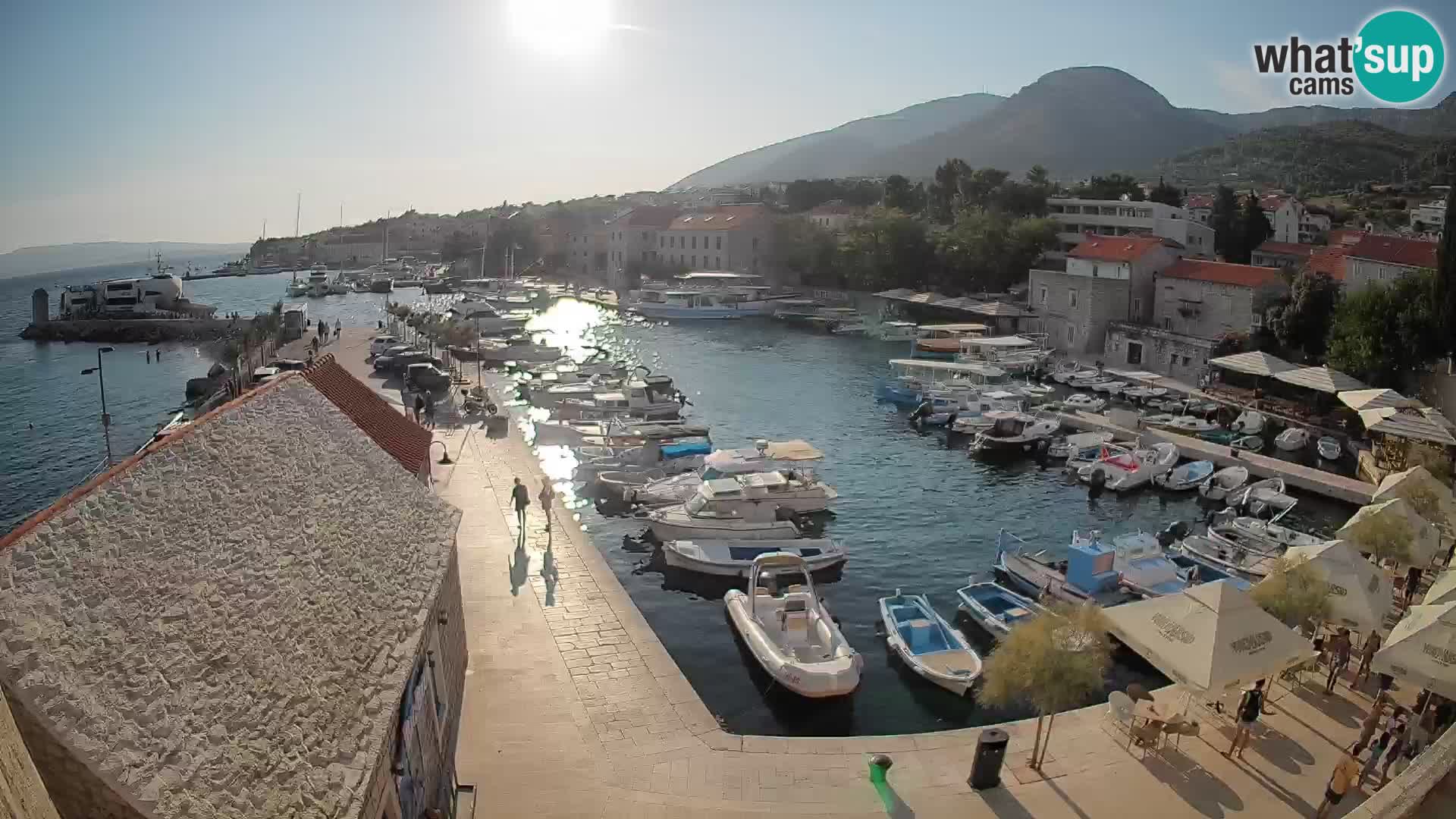 Webcam Bol Harbour – Live View of Bol Riva & Marina