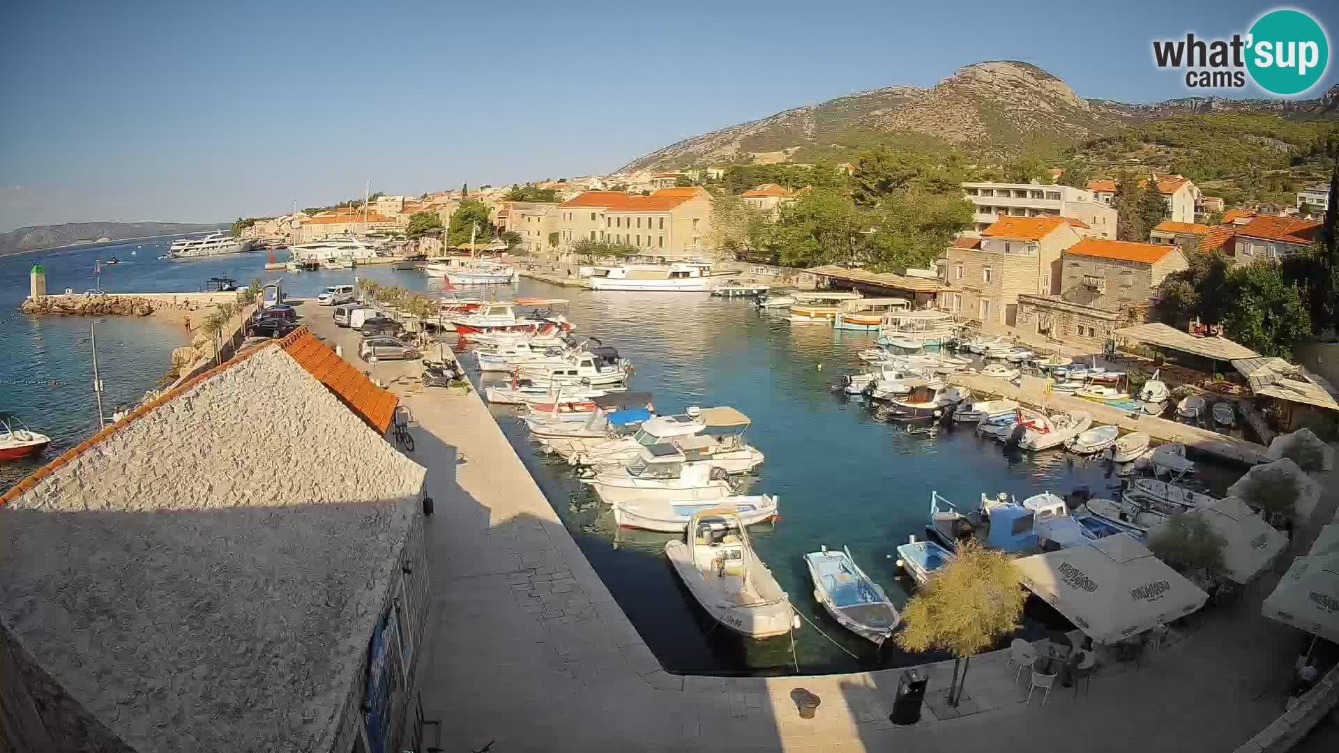 Webcam Bol Harbour – Live View of Bol Riva & Marina