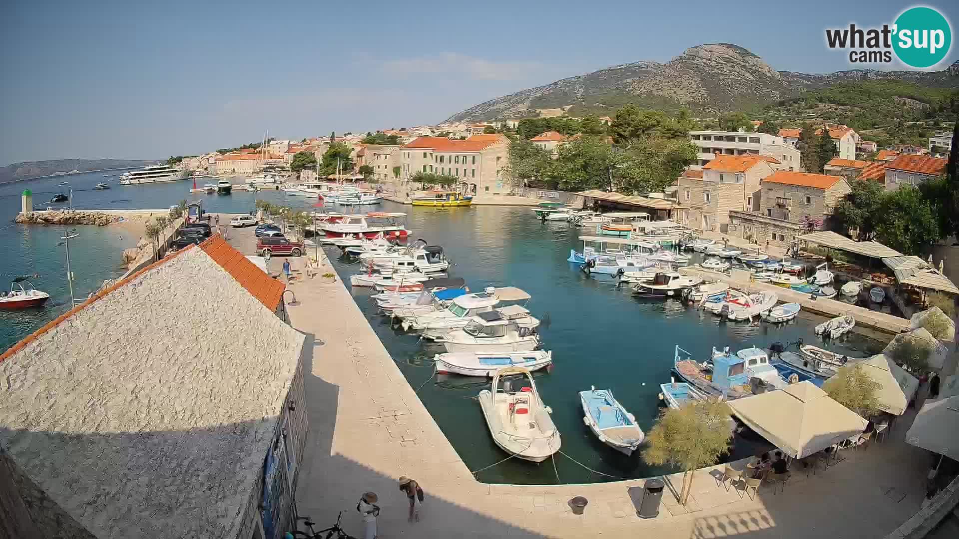 Webcam porto di Bol – Vista live sulla Riva e Marina