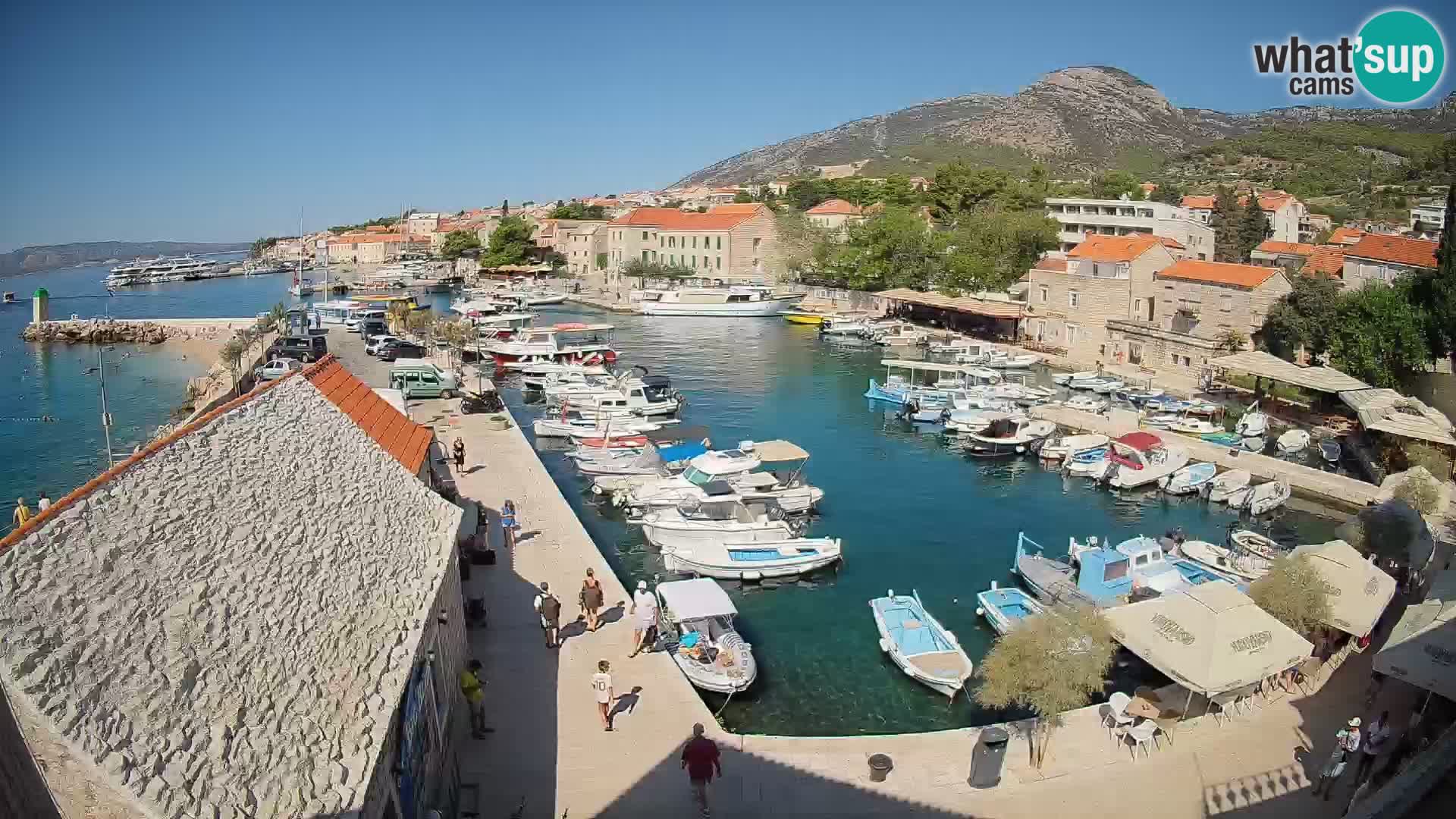 Webcam Bol Harbour – Live View of Bol Riva & Marina