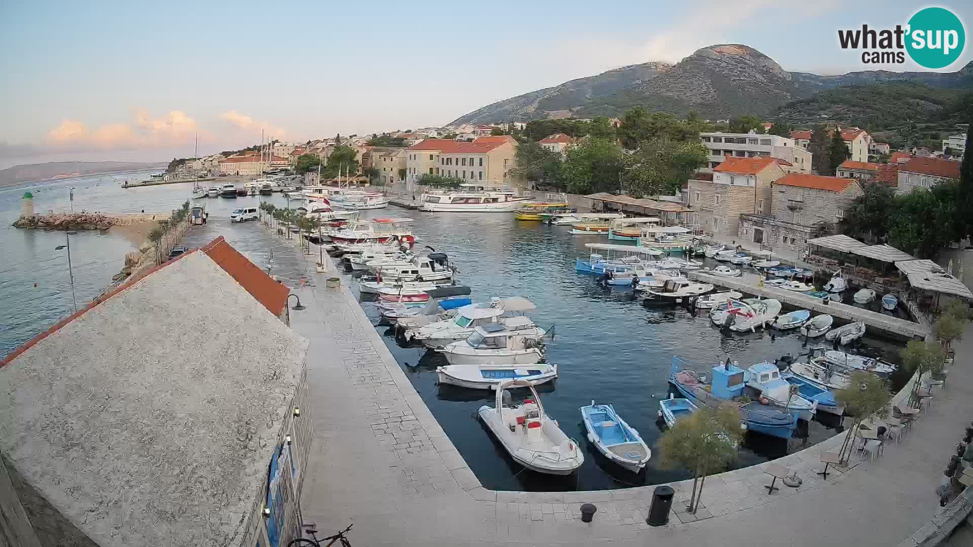 Webcam Bol Harbour – Live View of Bol Riva & Marina