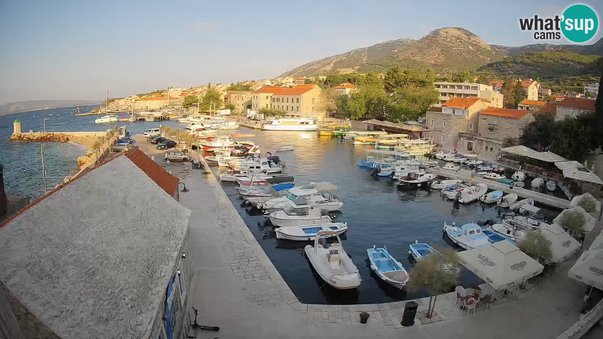 Webcam Bol Harbour – Live View of Bol Riva & Marina