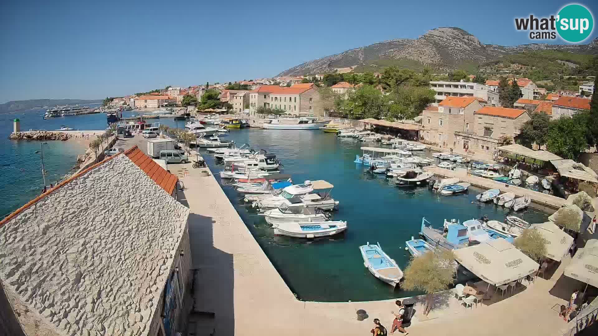 Webcam Bol Hafen – Liveblick auf Bol Riva & Marina