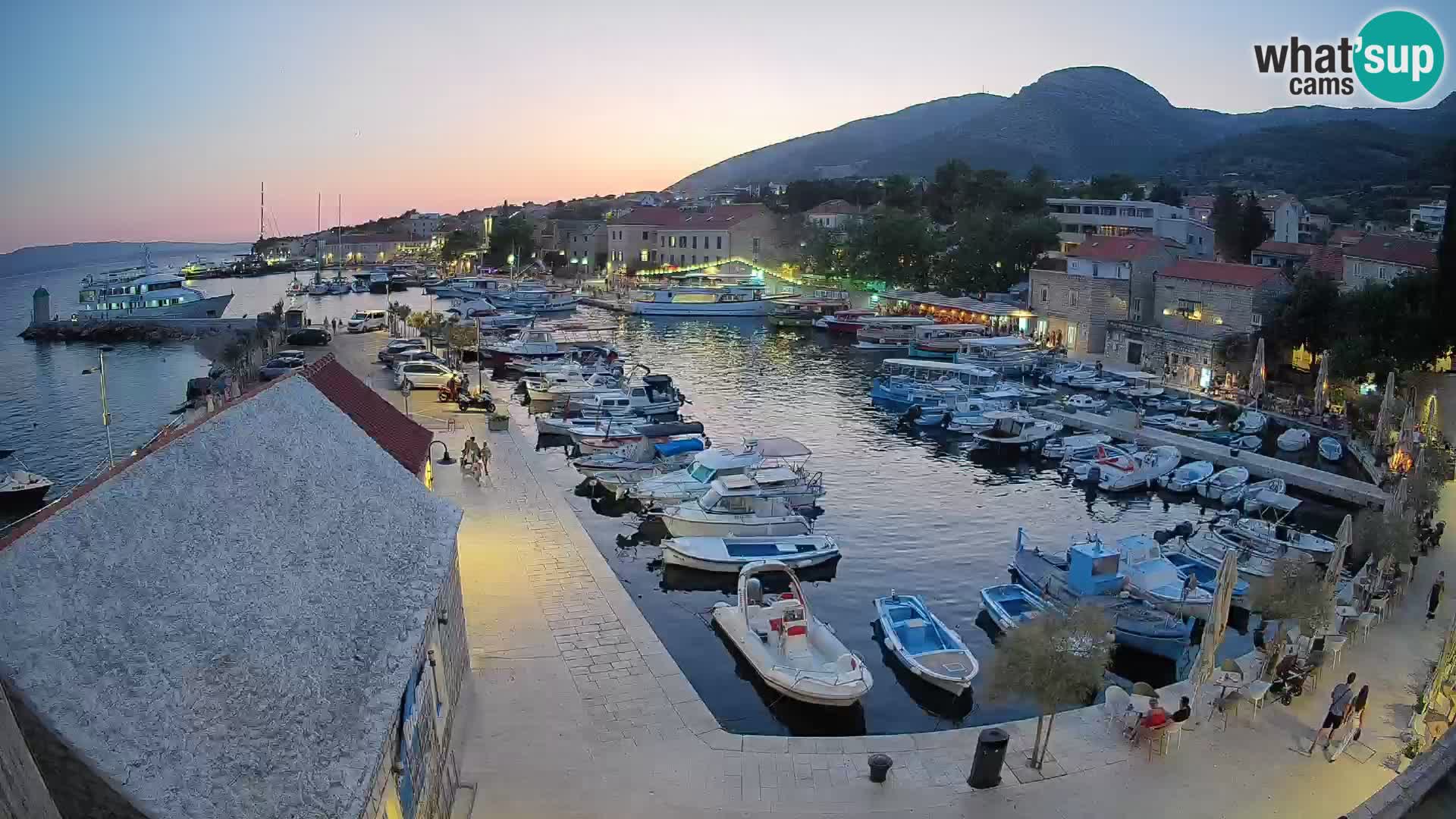 Webcam Bol Harbour – Live View of Bol Riva & Marina