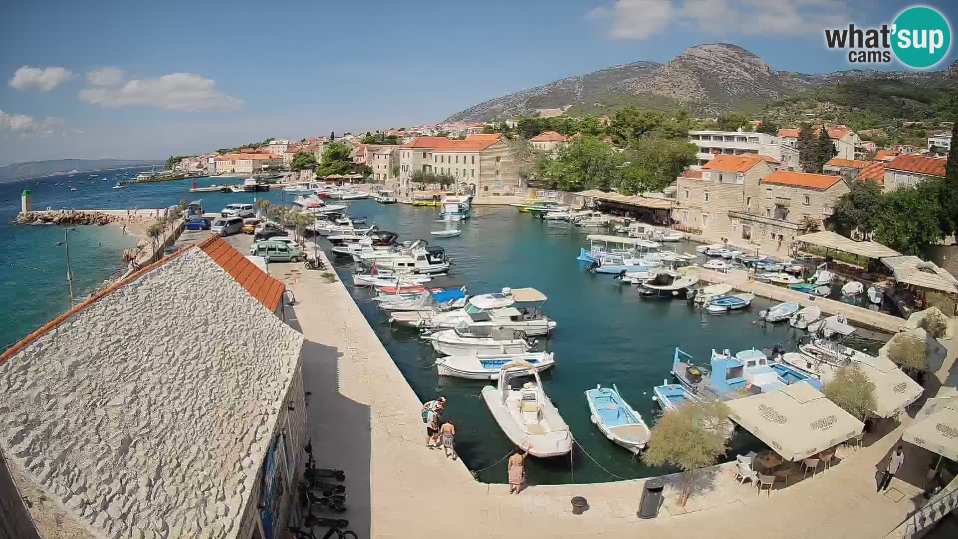 Webcam Bol Hafen – Liveblick auf Bol Riva & Marina