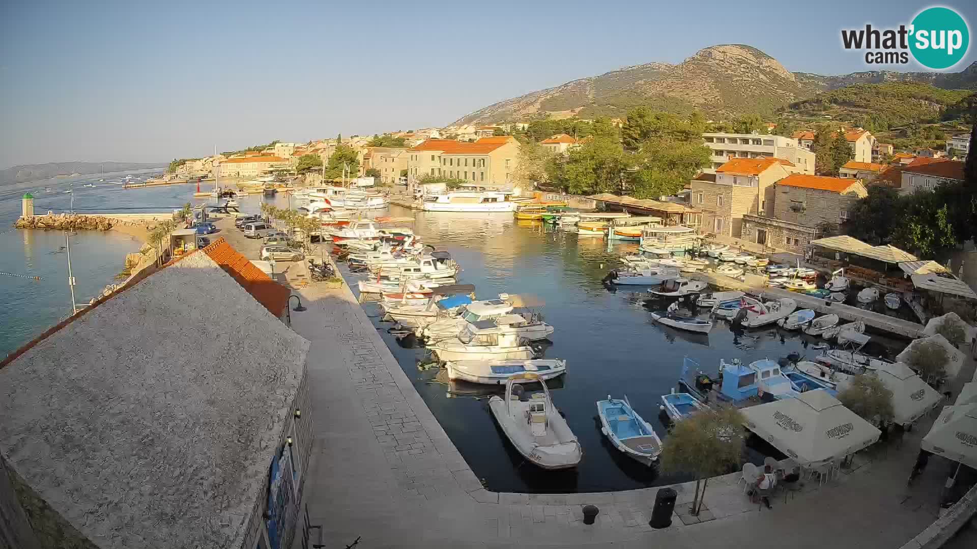 Webcam Bol Harbour – Live View of Bol Riva & Marina