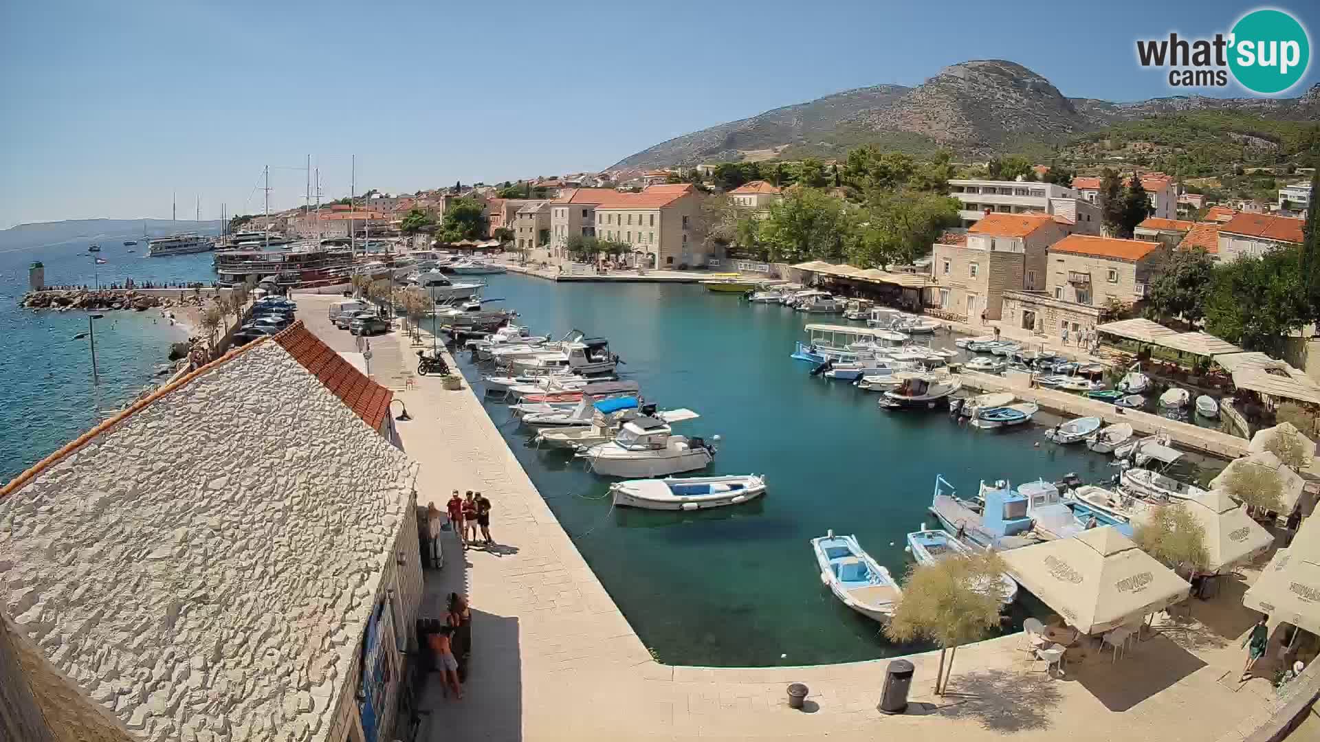 Webcam Bol Harbour – Live View of Bol Riva & Marina
