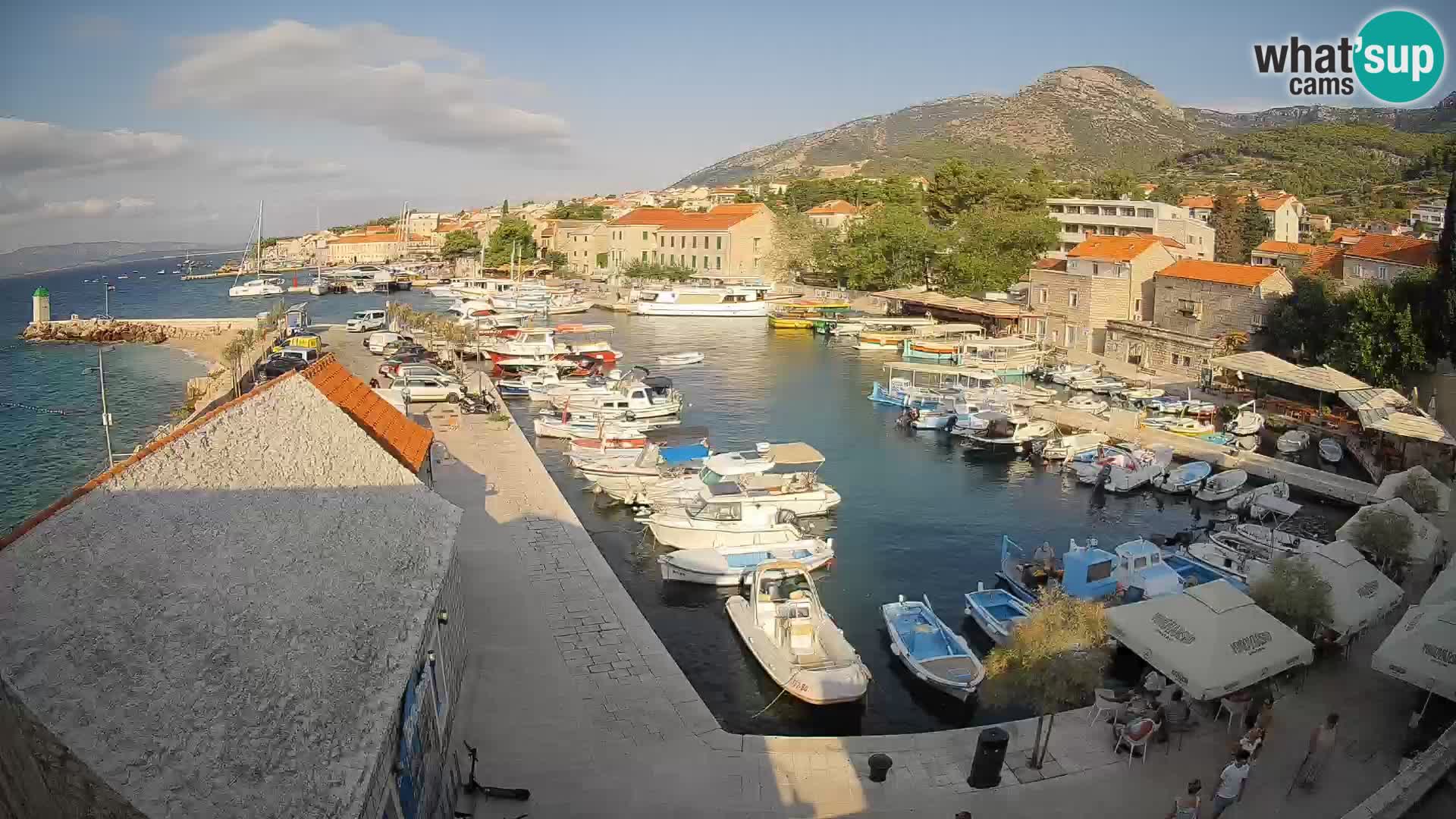 Webcam Bol Hafen – Liveblick auf Bol Riva & Marina