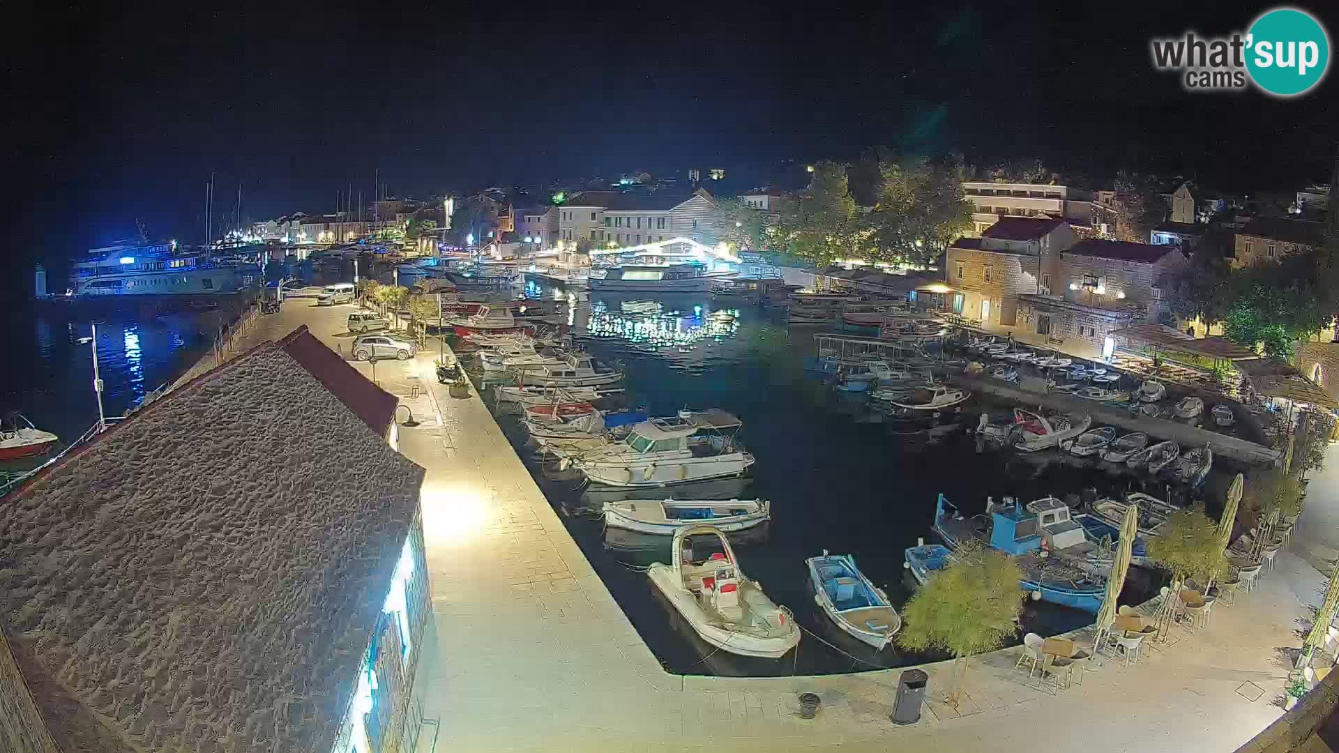 Webcam Bol Hafen – Liveblick auf Bol Riva & Marina