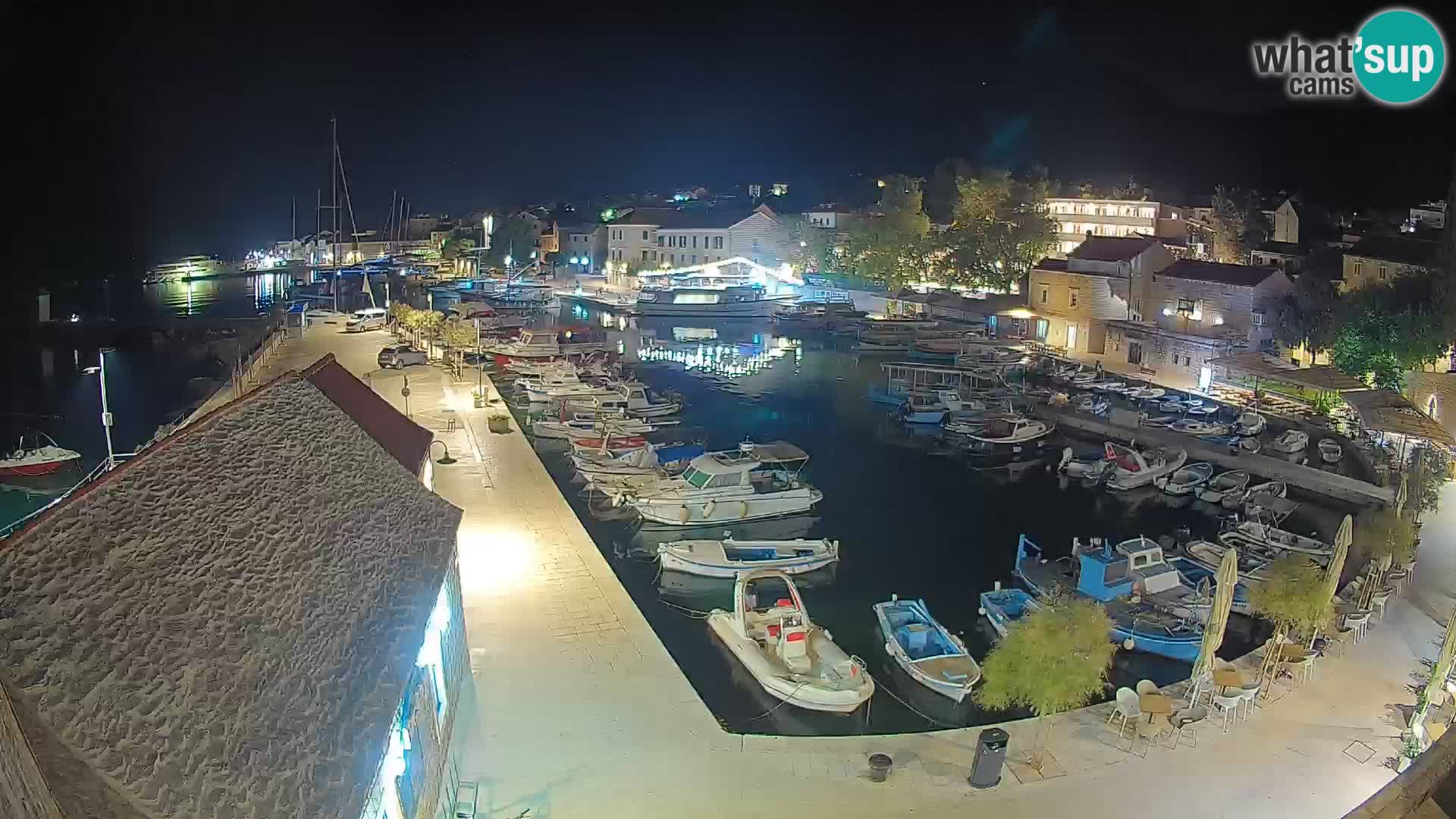 Webcam Bol Harbour – Live View of Bol Riva & Marina
