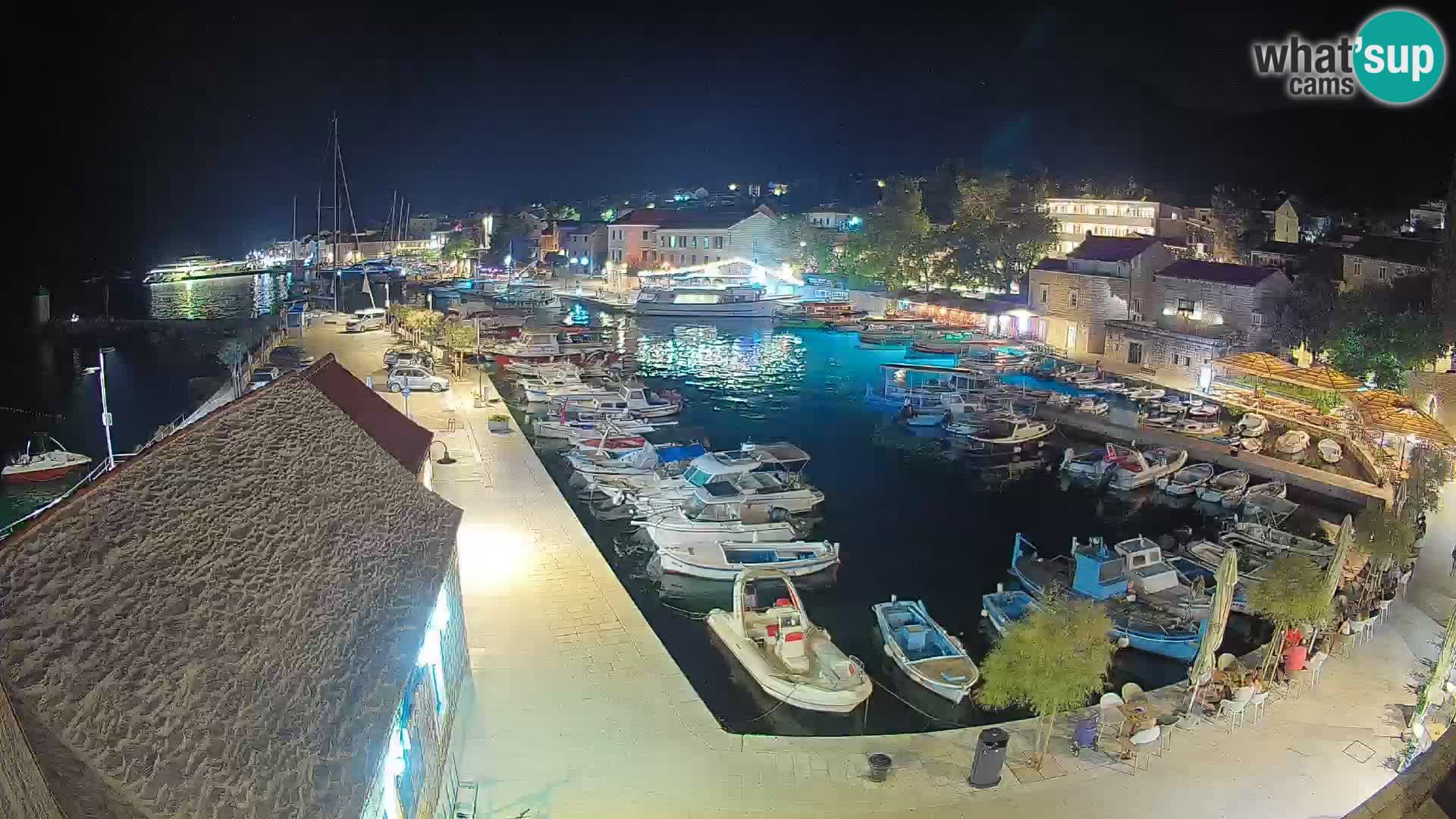 Webcam Bol Hafen – Liveblick auf Bol Riva & Marina