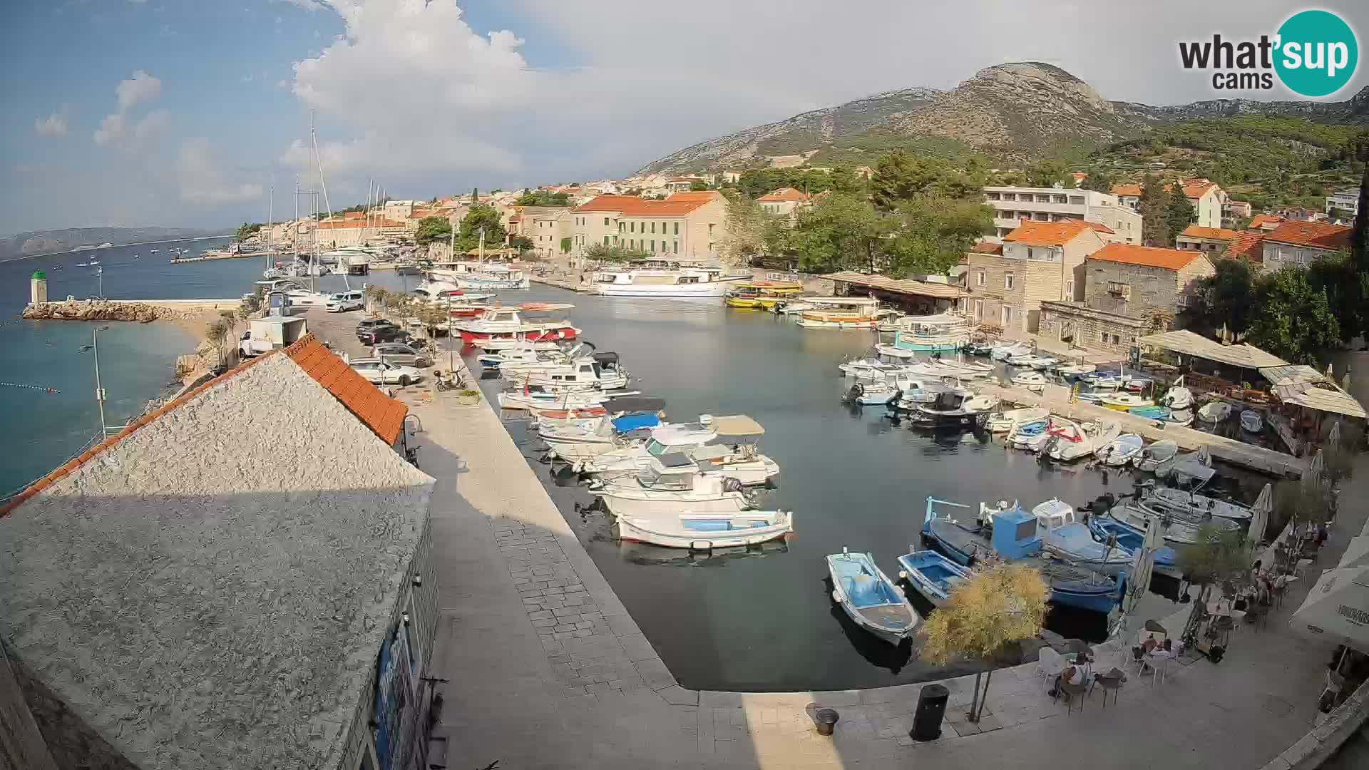 Webcam Bol Hafen – Liveblick auf Bol Riva & Marina