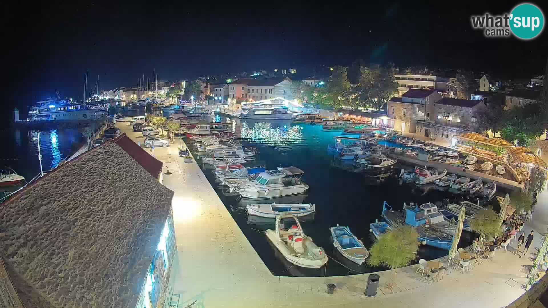 Webcam Bol Hafen – Liveblick auf Bol Riva & Marina