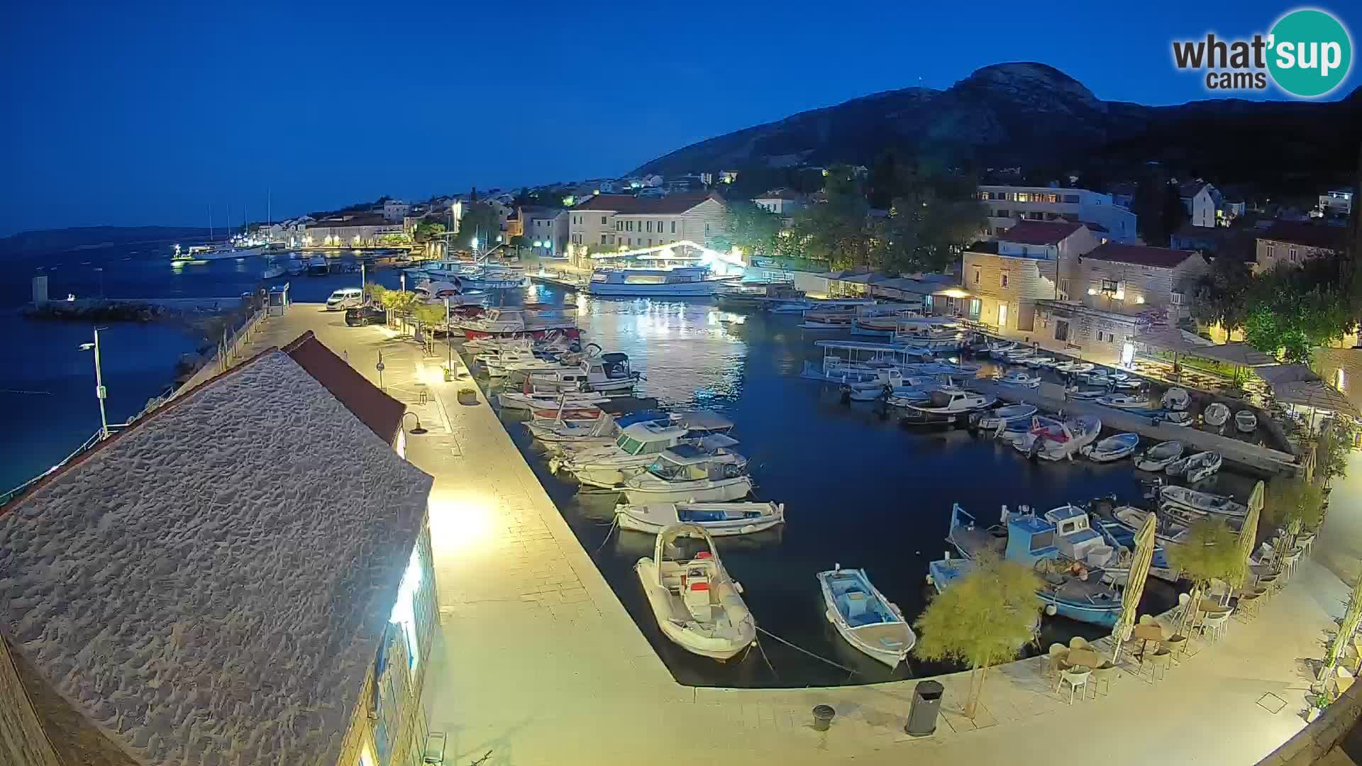 Webcam Bol Harbour – Live View of Bol Riva & Marina