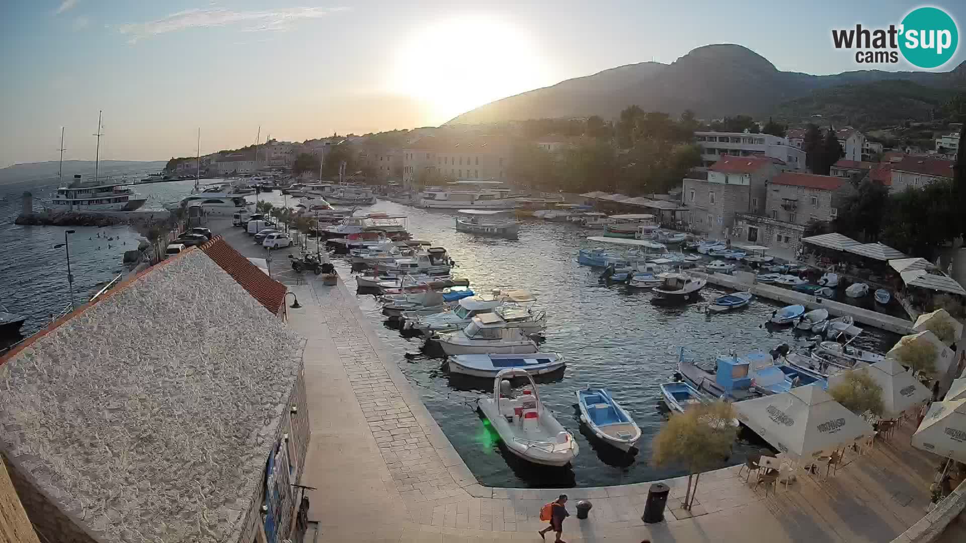 Webcam Bol Harbour – Live View of Bol Riva & Marina