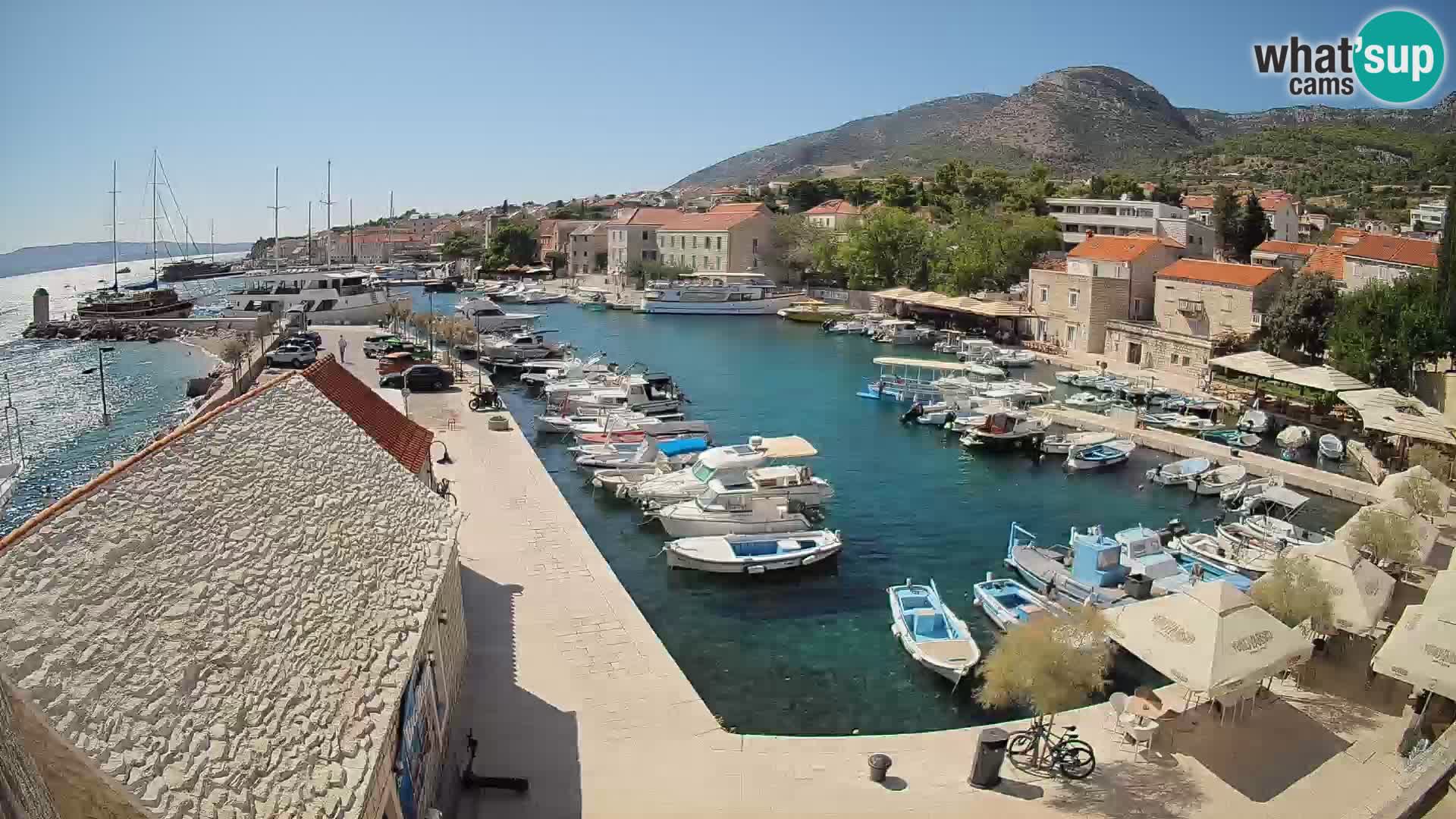 Webcam Bol Harbour – Live View of Bol Riva & Marina