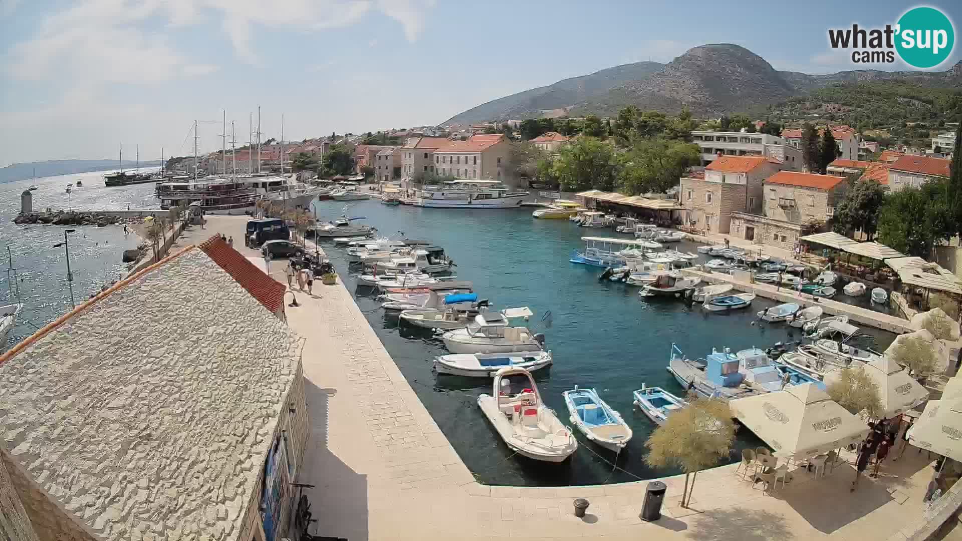 Webcam Bol Hafen – Liveblick auf Bol Riva & Marina