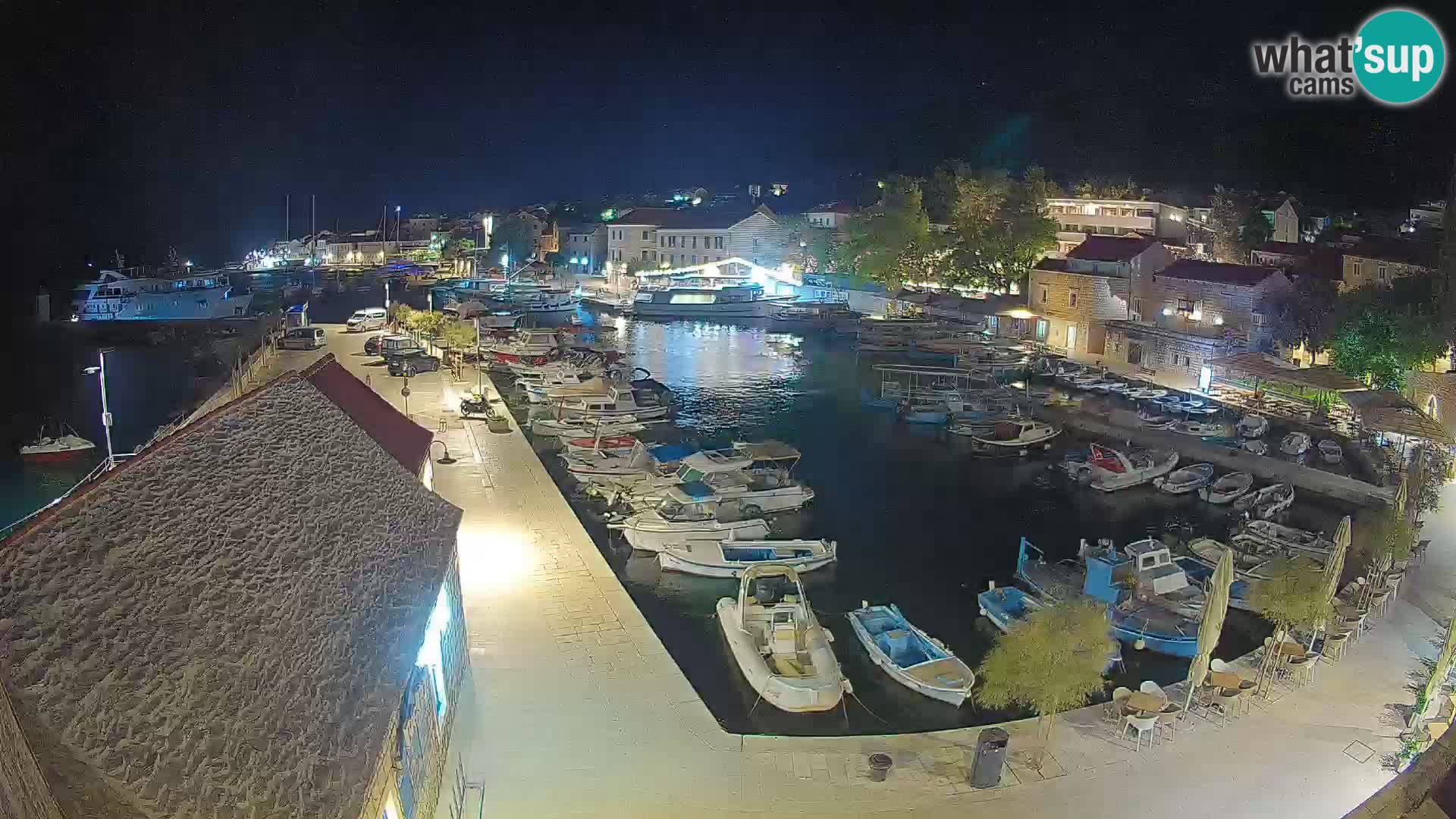 Webcam Bol Harbour – Live View of Bol Riva & Marina