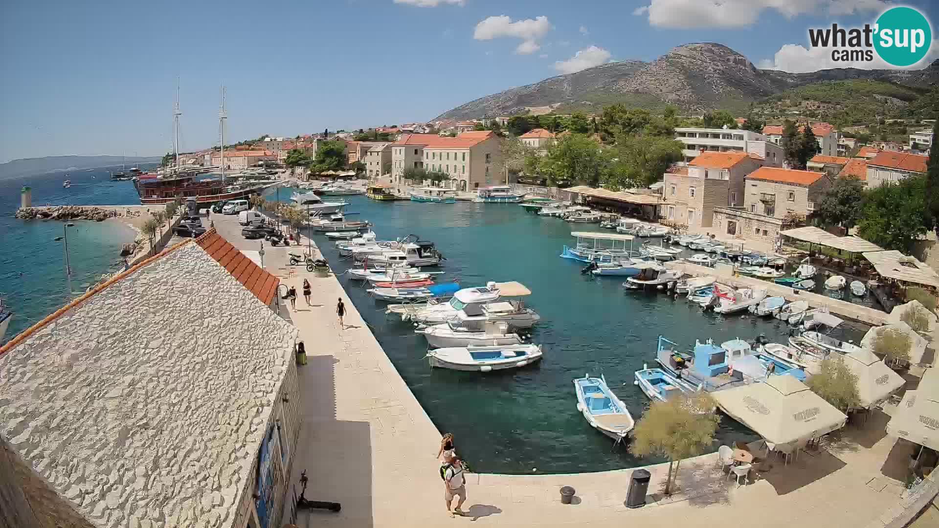 Webcam Bol Harbour – Live View of Bol Riva & Marina