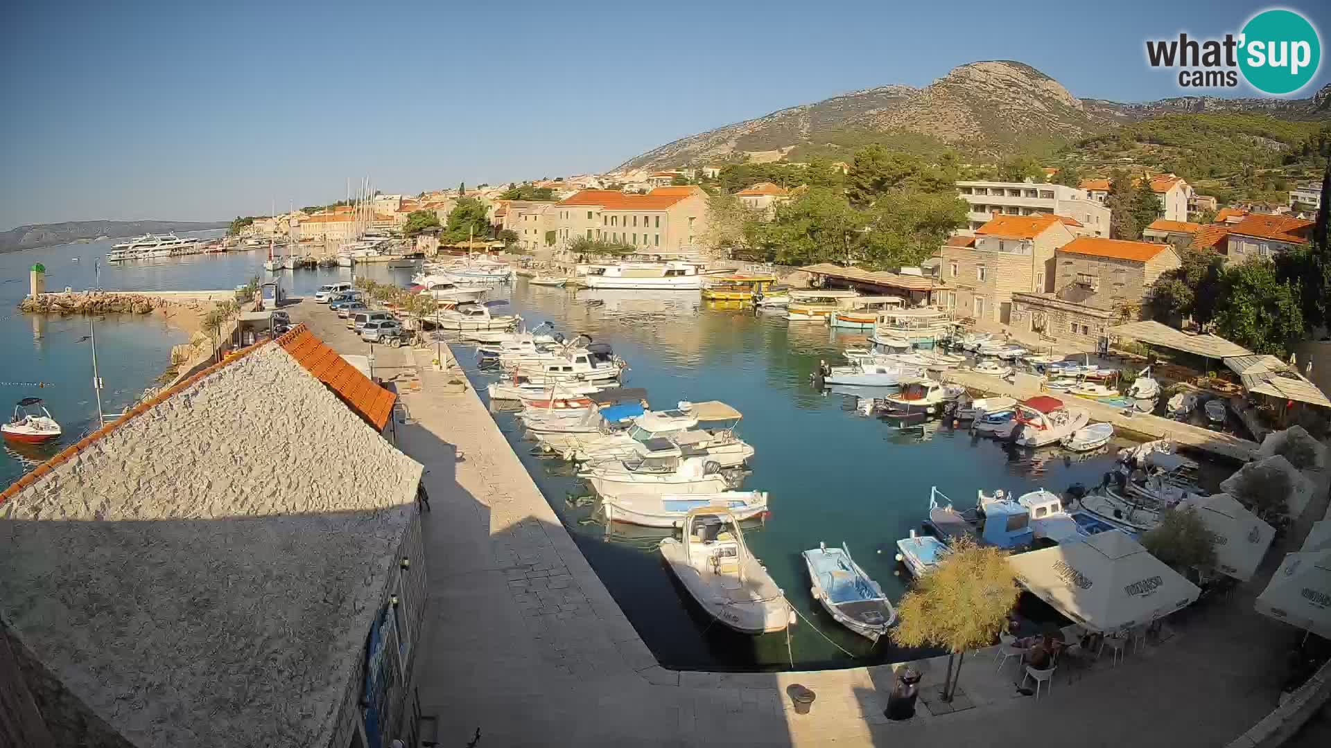 Webcam Bol Hafen – Liveblick auf Bol Riva & Marina