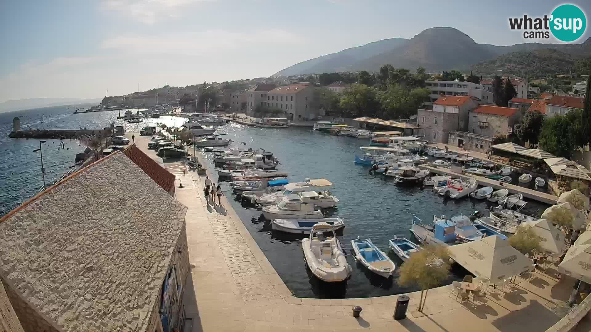 Webcam Bol Hafen – Liveblick auf Bol Riva & Marina