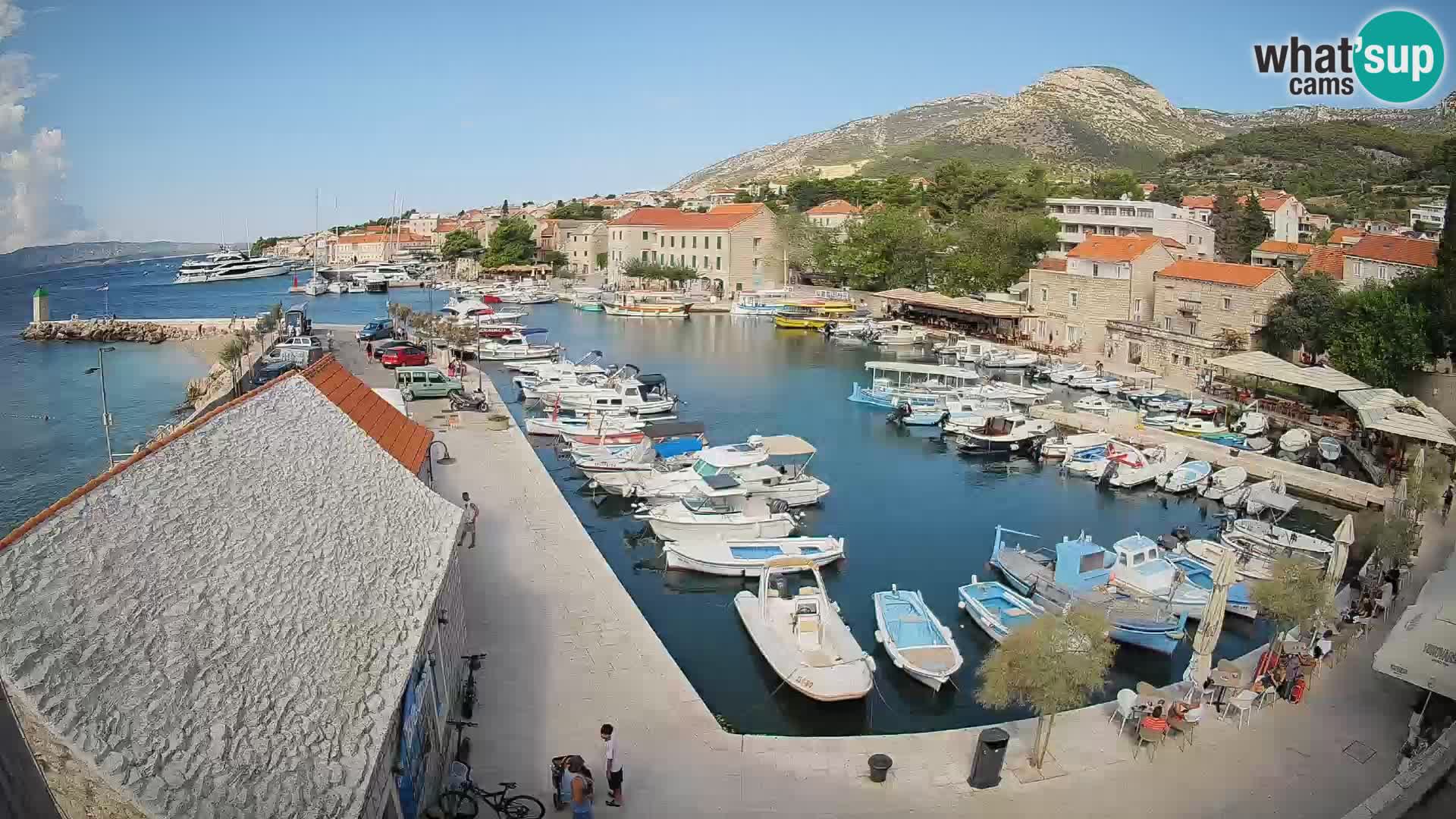 Webcam Bol Harbour – Live View of Bol Riva & Marina