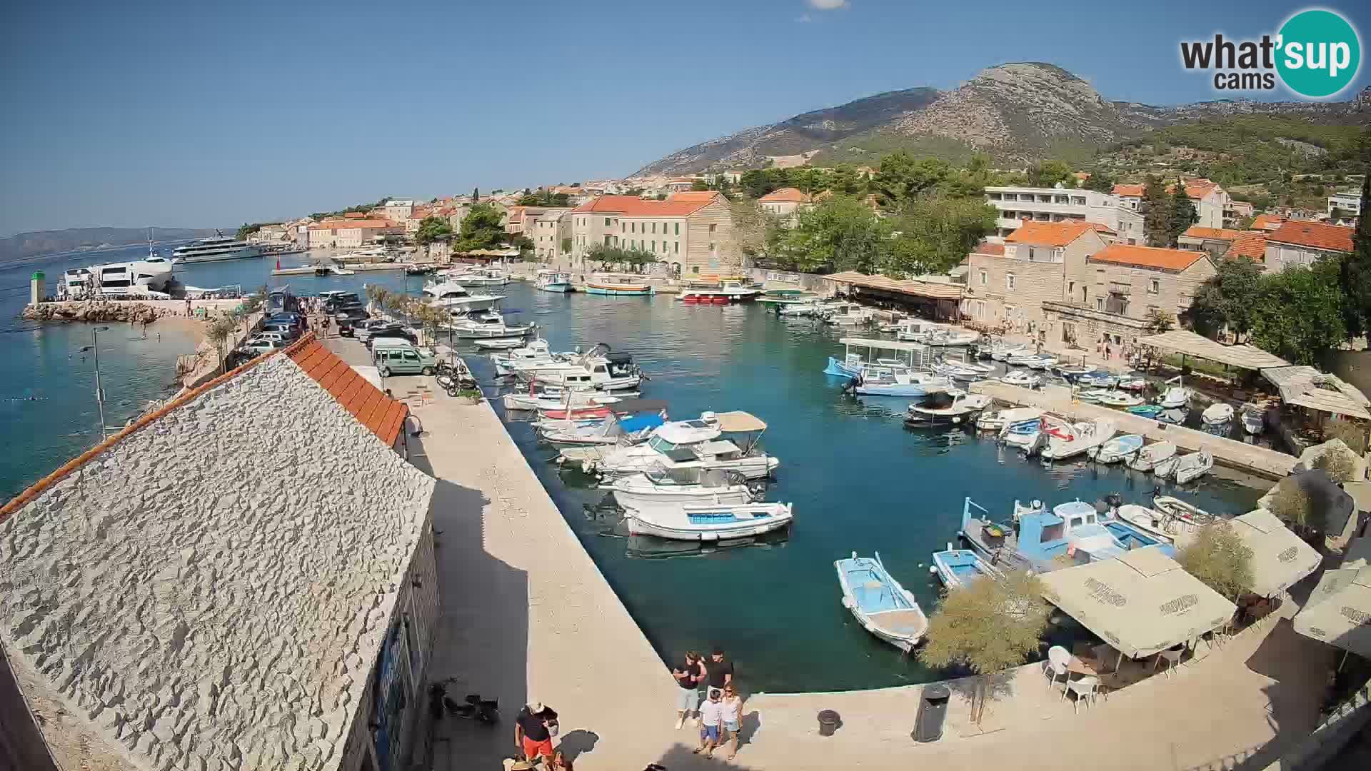 Webcam Bol Hafen – Liveblick auf Bol Riva & Marina