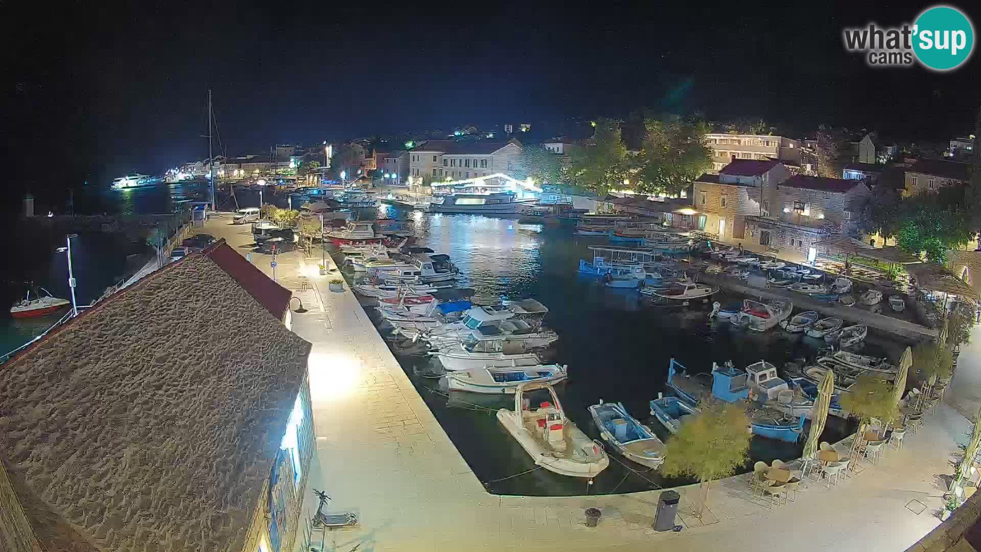 Webcam Bol Harbour – Live View of Bol Riva & Marina