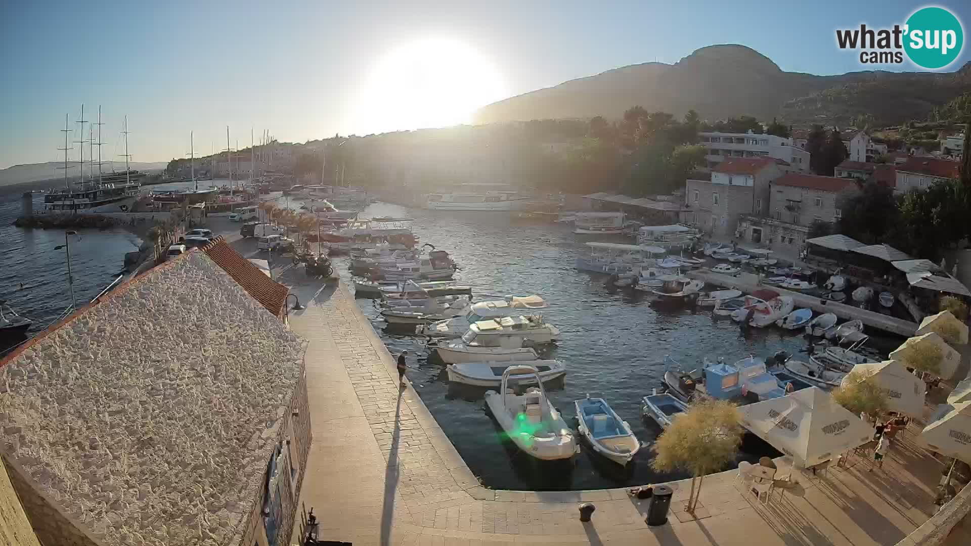 Webcam Bol Harbour – Live View of Bol Riva & Marina