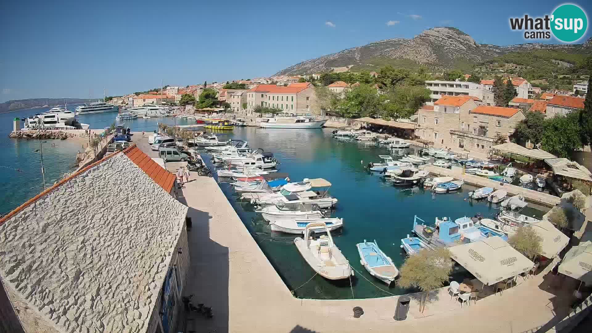 Webcam Bol Harbour – Live View of Bol Riva & Marina
