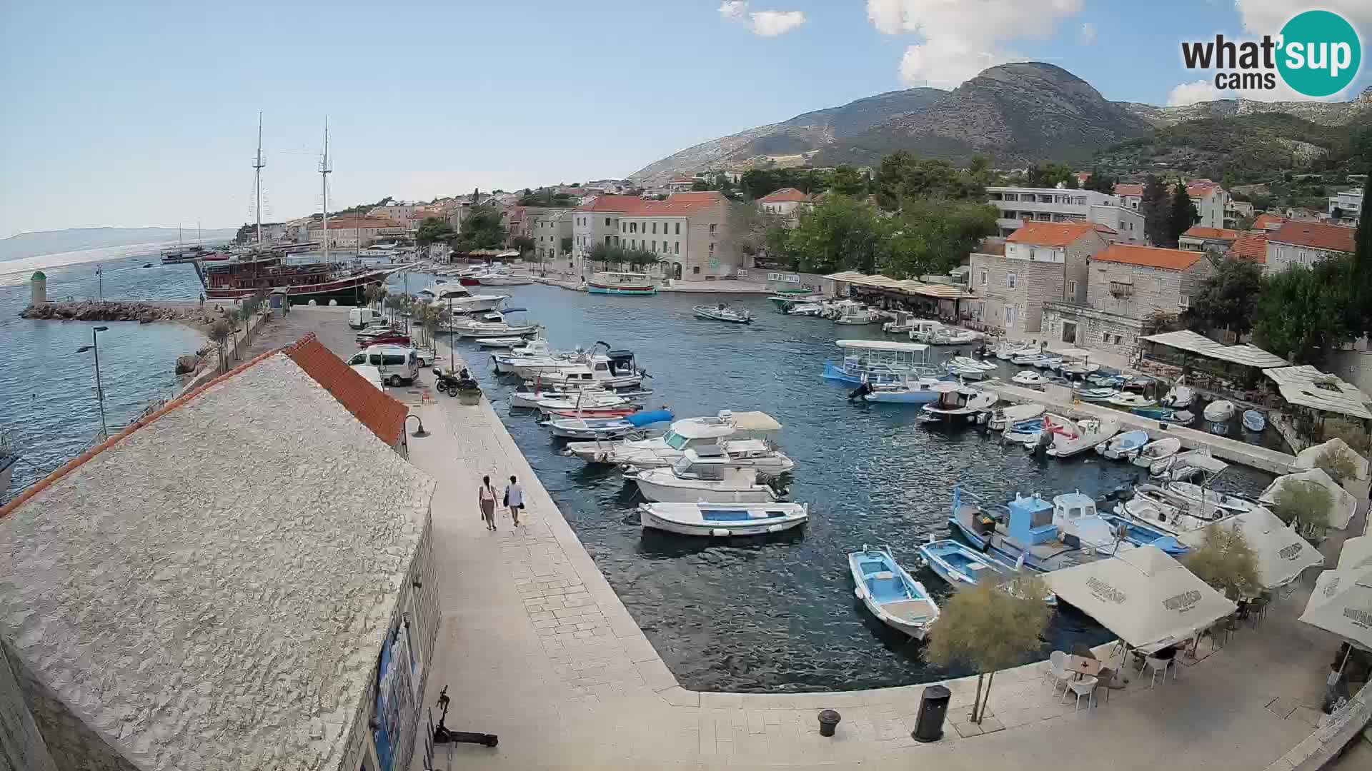 Webcam Bol Harbour – Live View of Bol Riva & Marina