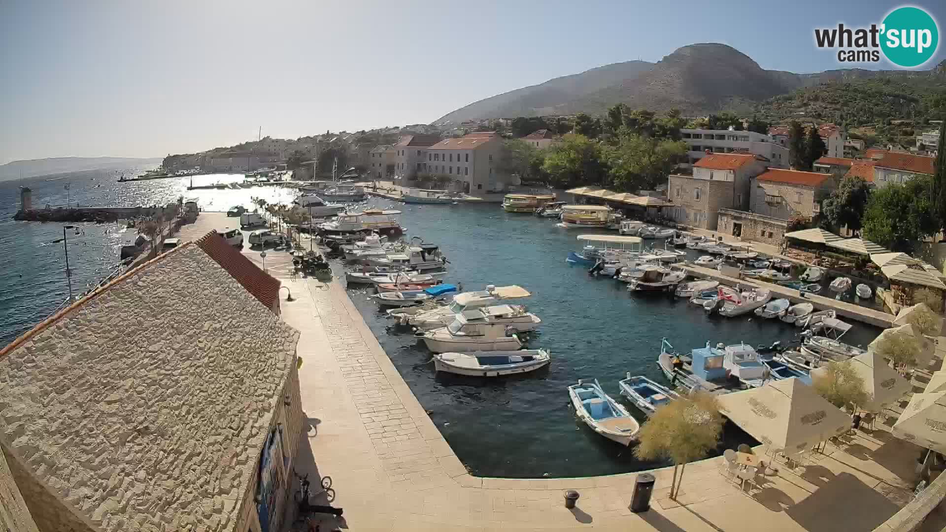 Webcam Bol Harbour – Live View of Bol Riva & Marina