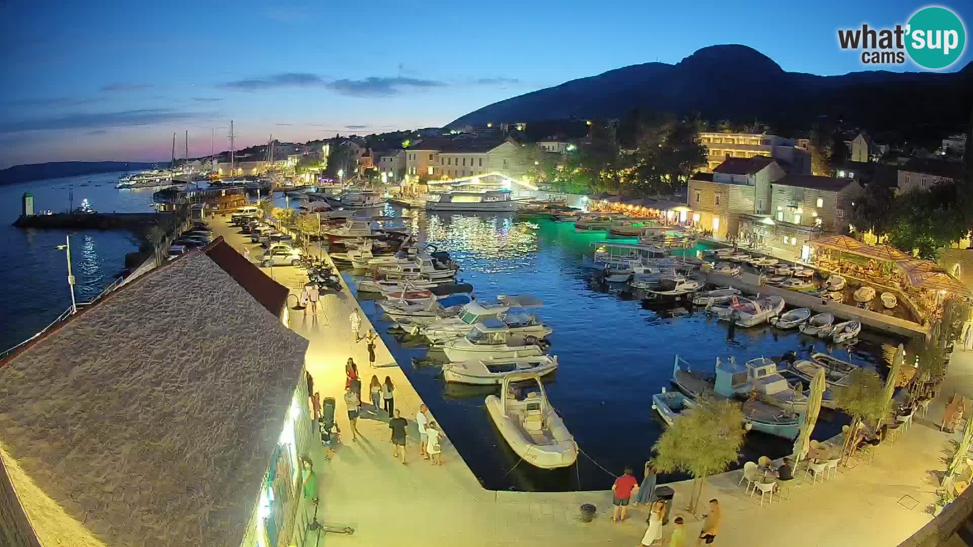 Webcam Bol Harbour – Live View of Bol Riva & Marina