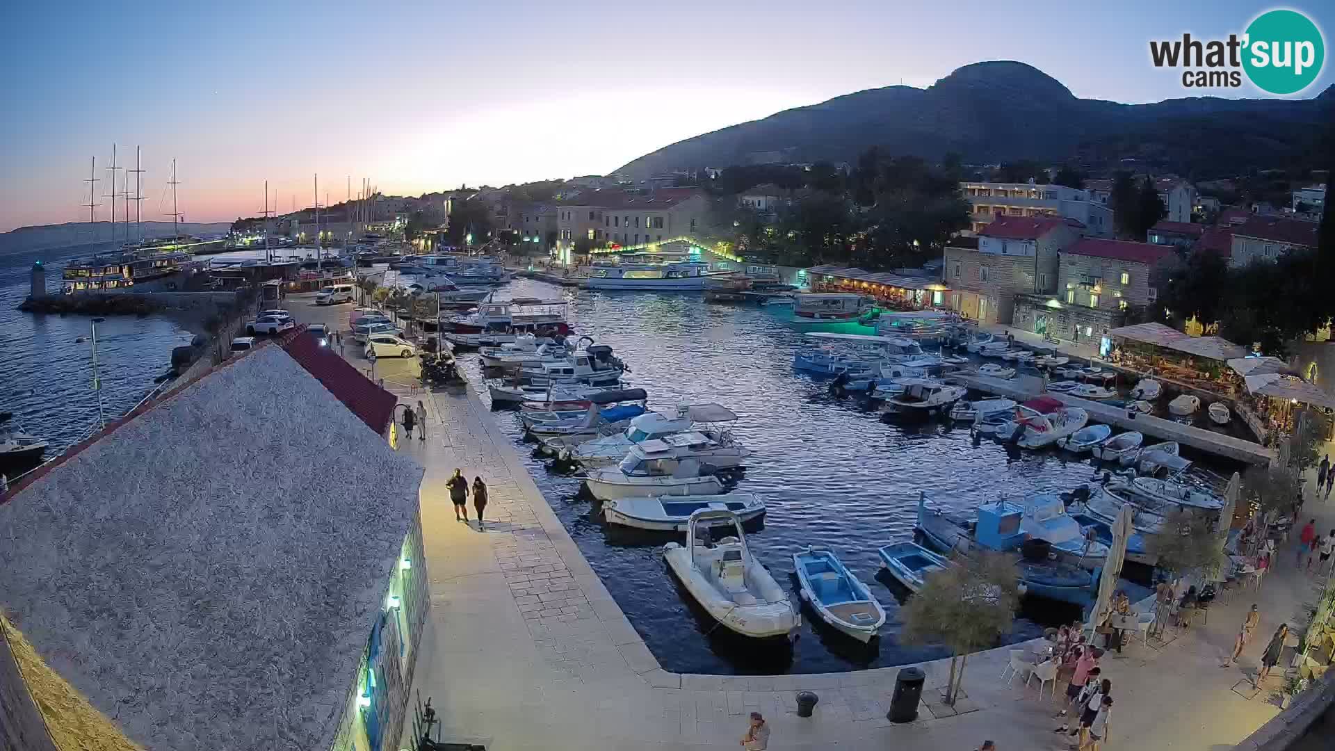 Webcam Bol Hafen – Liveblick auf Bol Riva & Marina