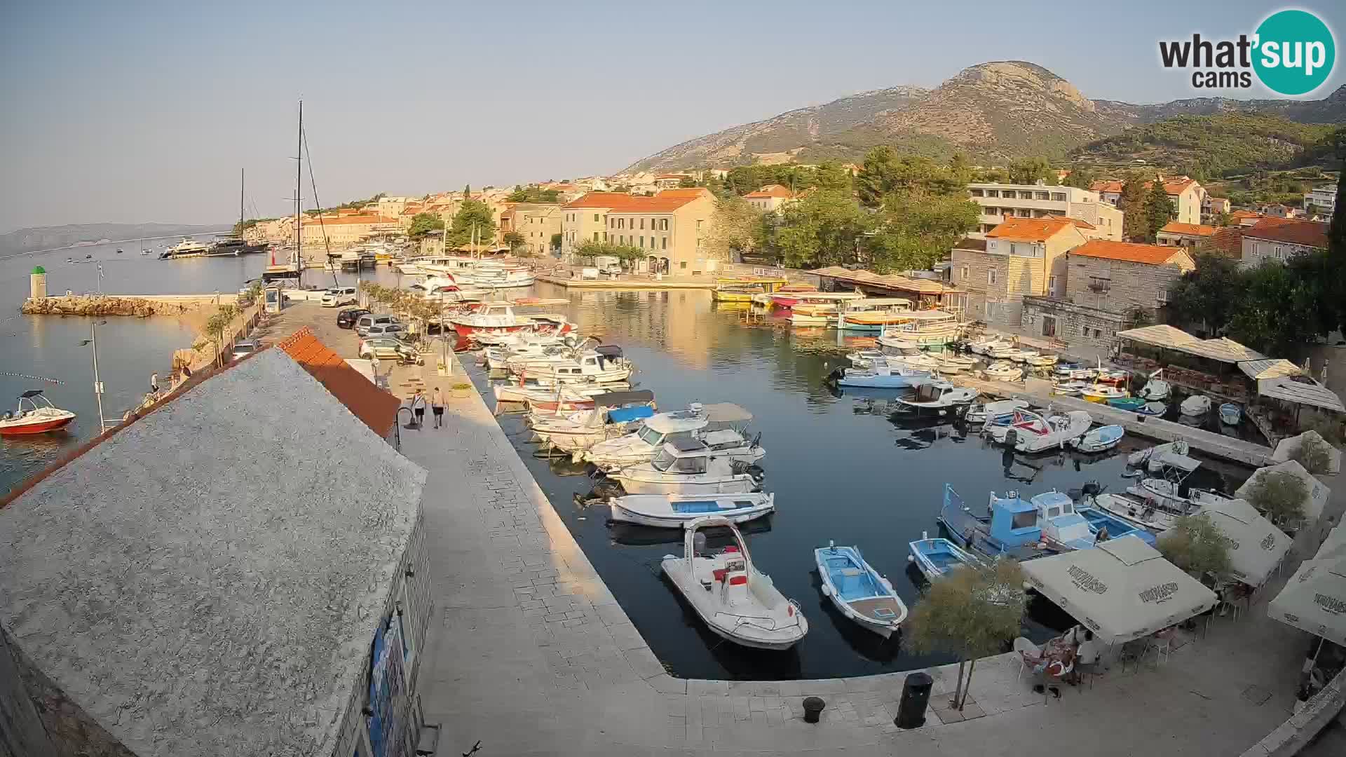 Webcam Bol Hafen – Liveblick auf Bol Riva & Marina