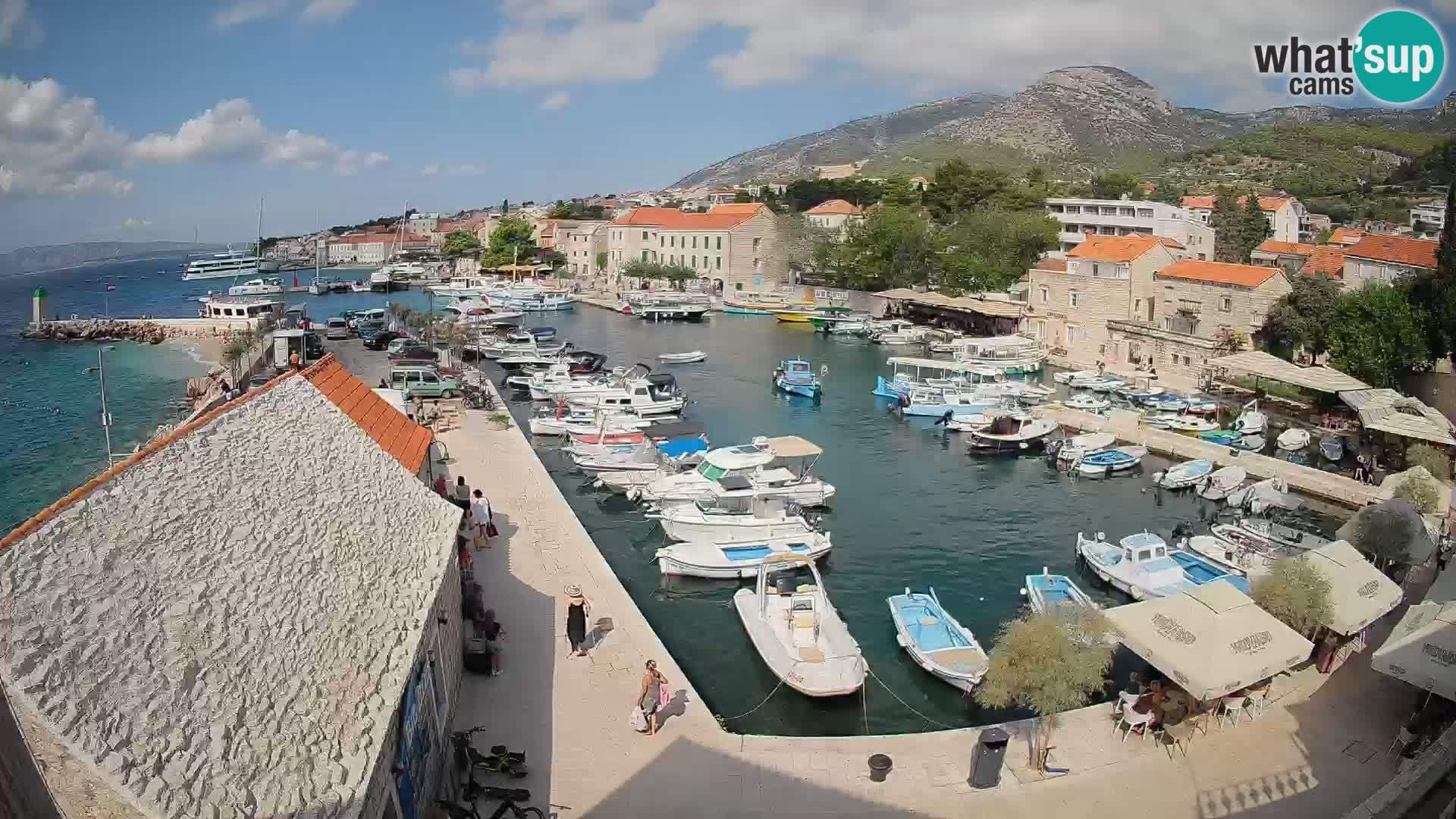 Webcam porto di Bol – Vista live sulla Riva e Marina