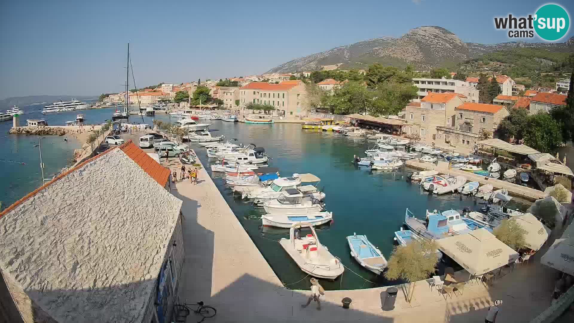 Webcam Bol Harbour – Live View of Bol Riva & Marina