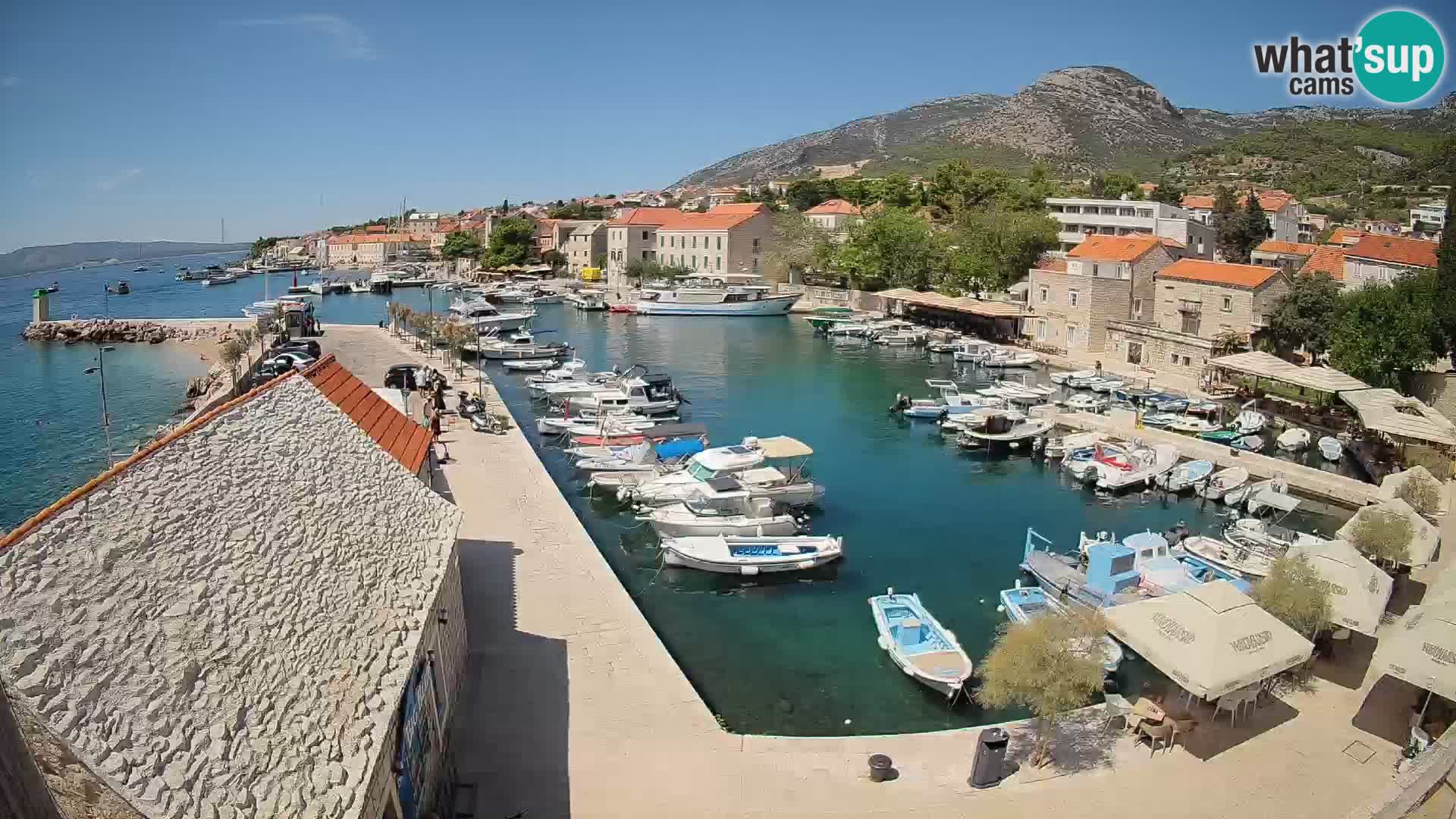 Webcam Bol Hafen – Liveblick auf Bol Riva & Marina
