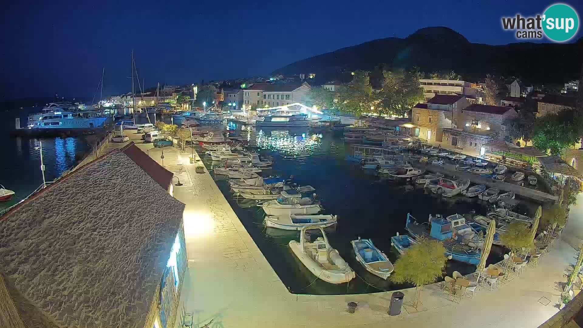 Webcam Bol Harbour – Live View of Bol Riva & Marina