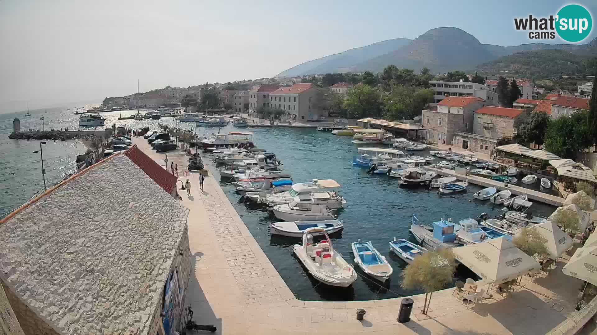 Webcam Bol Hafen – Liveblick auf Bol Riva & Marina